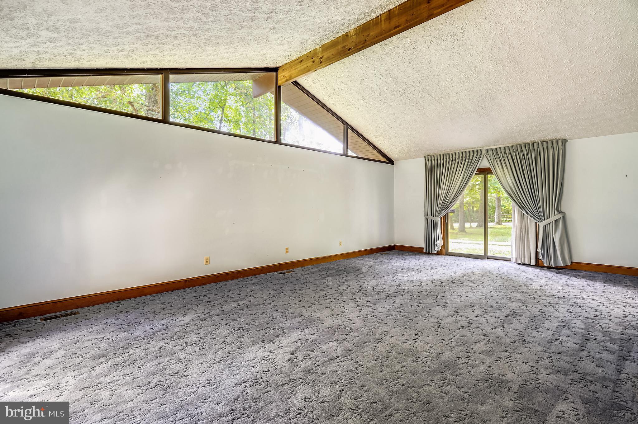 NEW ENGLAND ESTATES - Residential