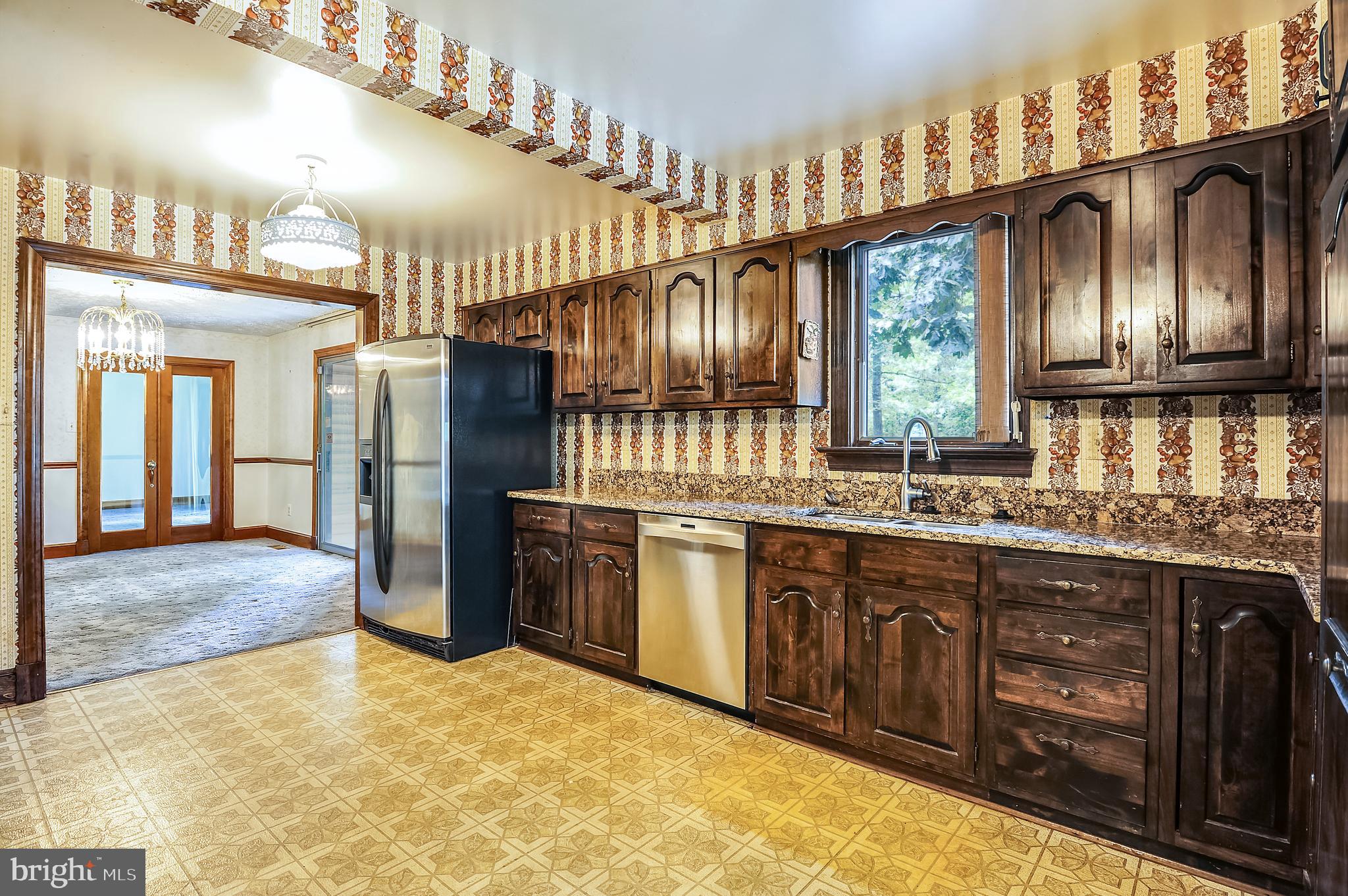 NEW ENGLAND ESTATES - Residential