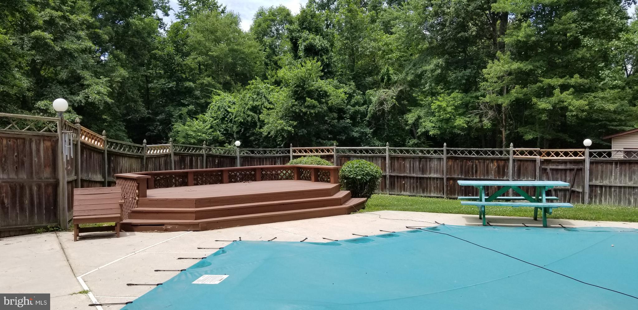 NEW ENGLAND ESTATES - Residential