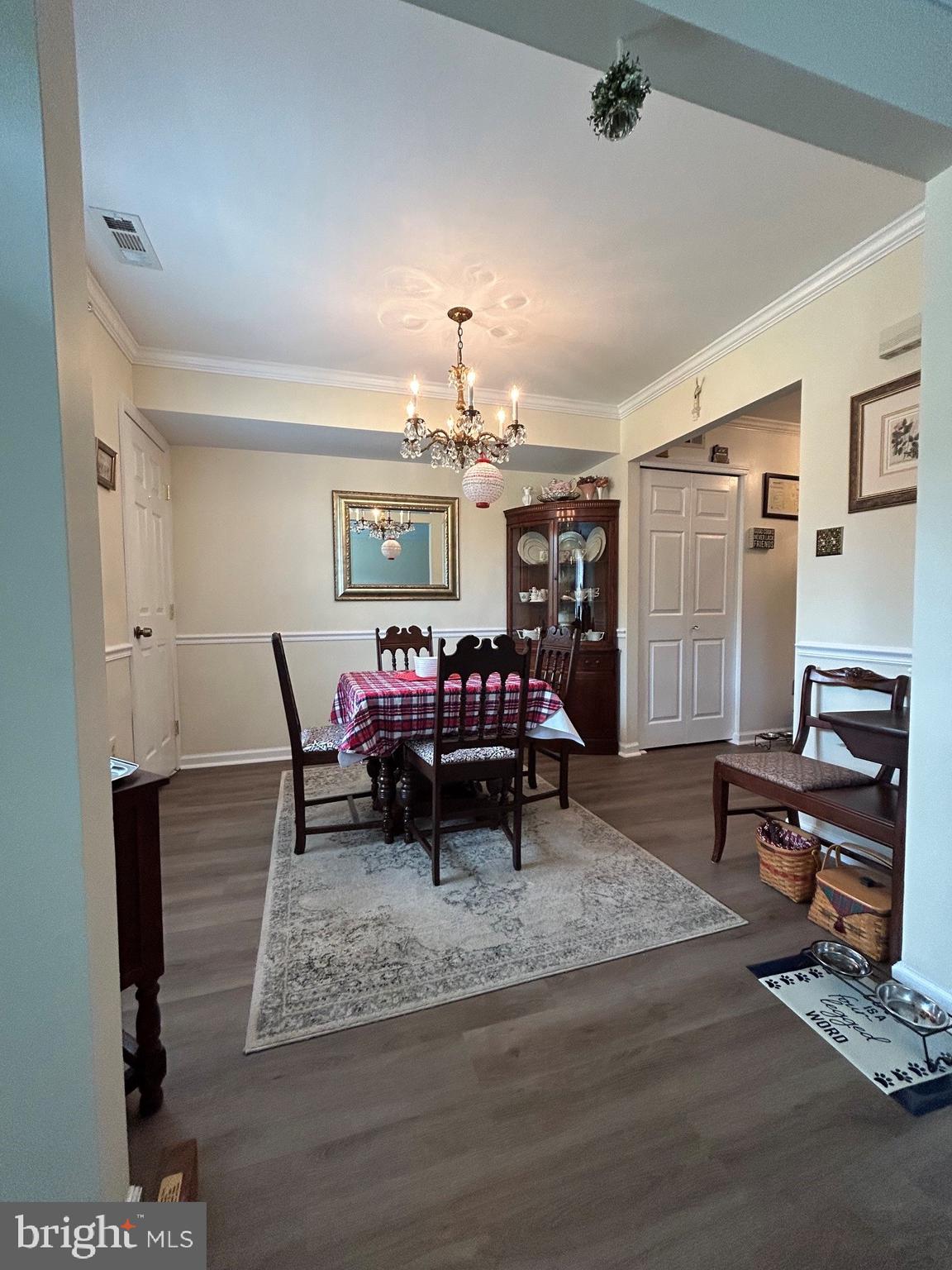 2039 HARBOUR DRIVE