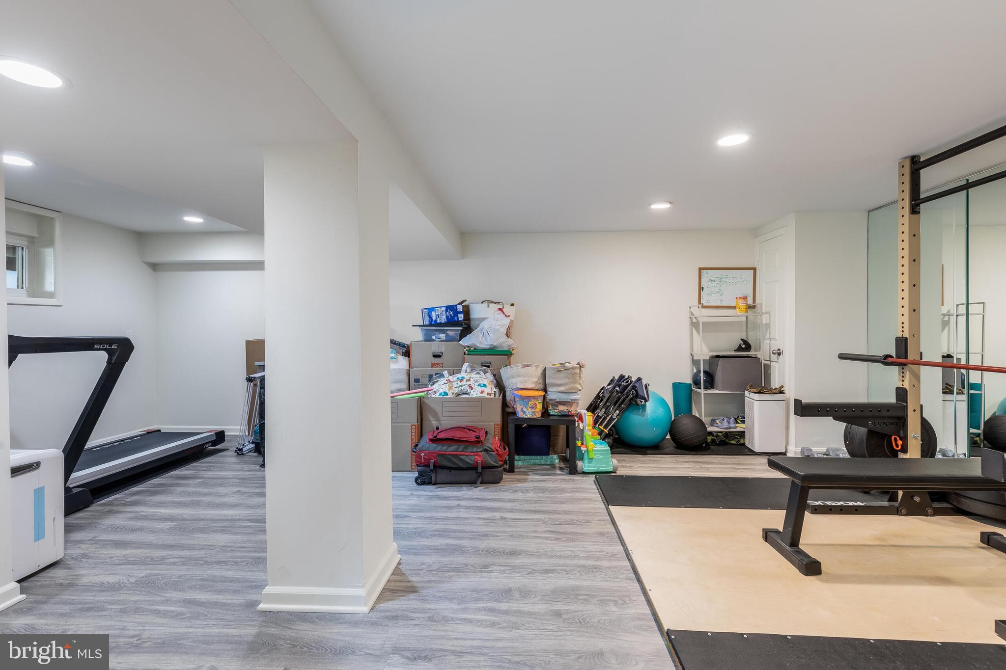 WILTON OAKS - Residential