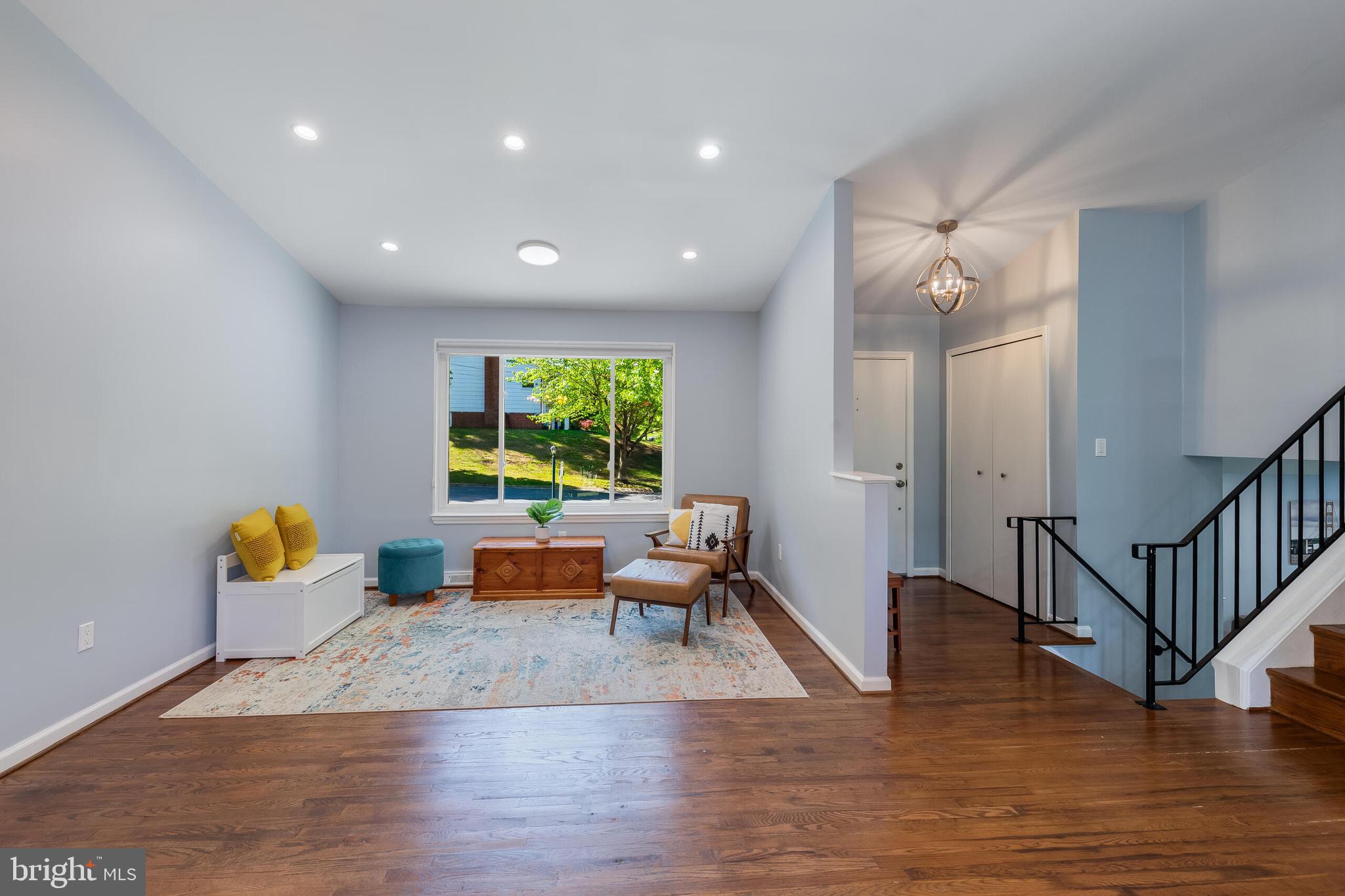 WILTON OAKS - Residential