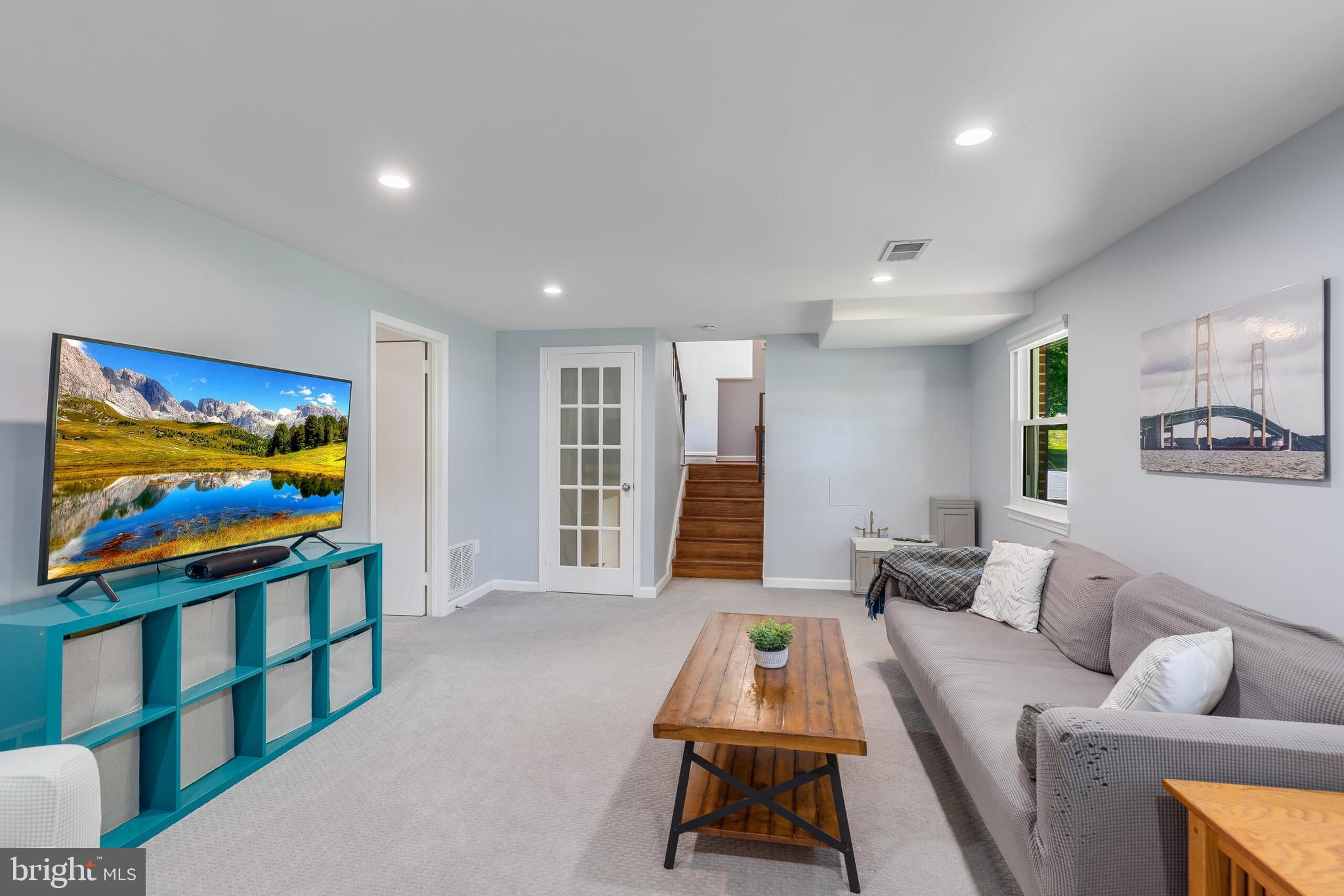WILTON OAKS - Residential