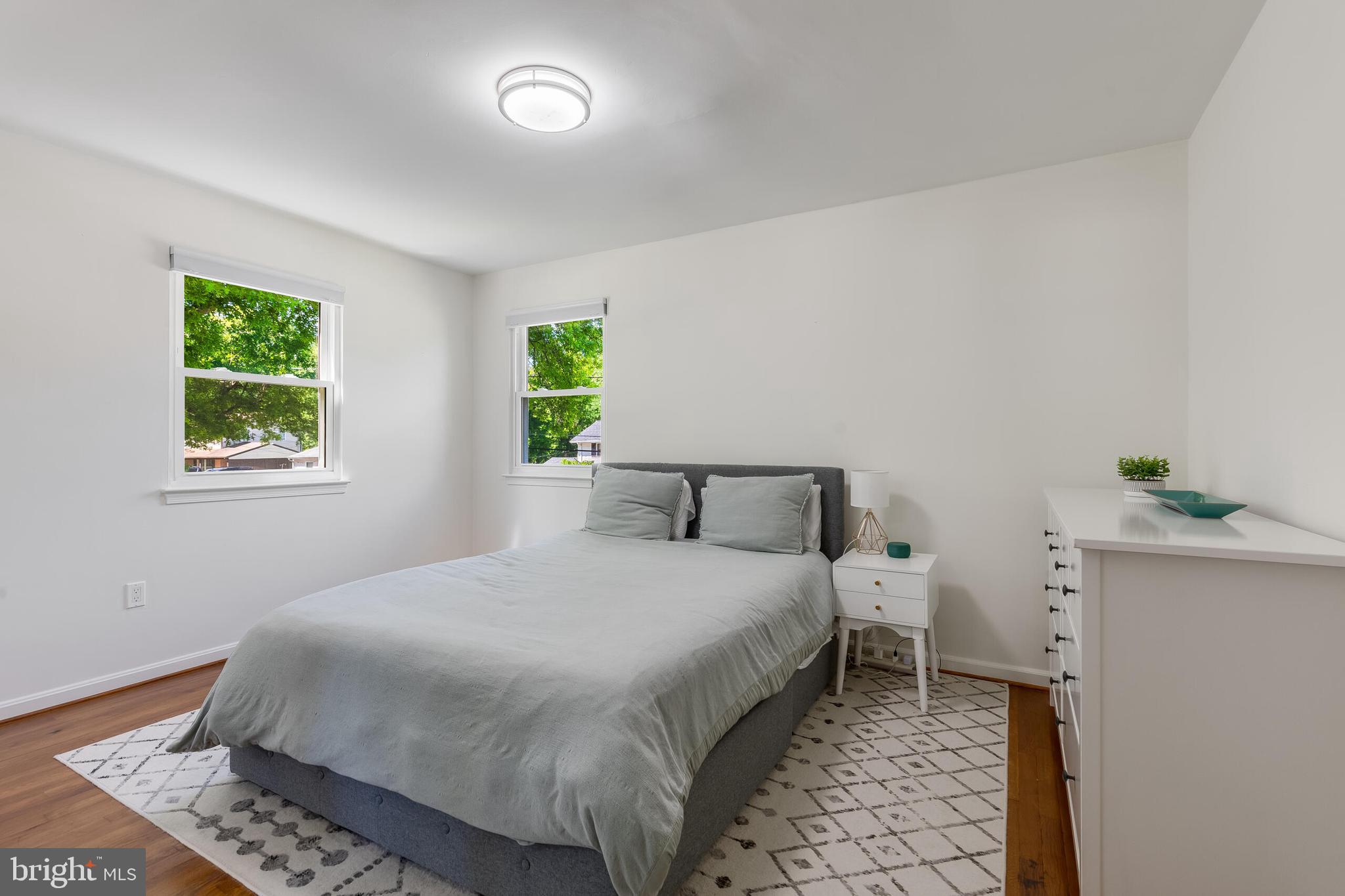 WILTON OAKS - Residential