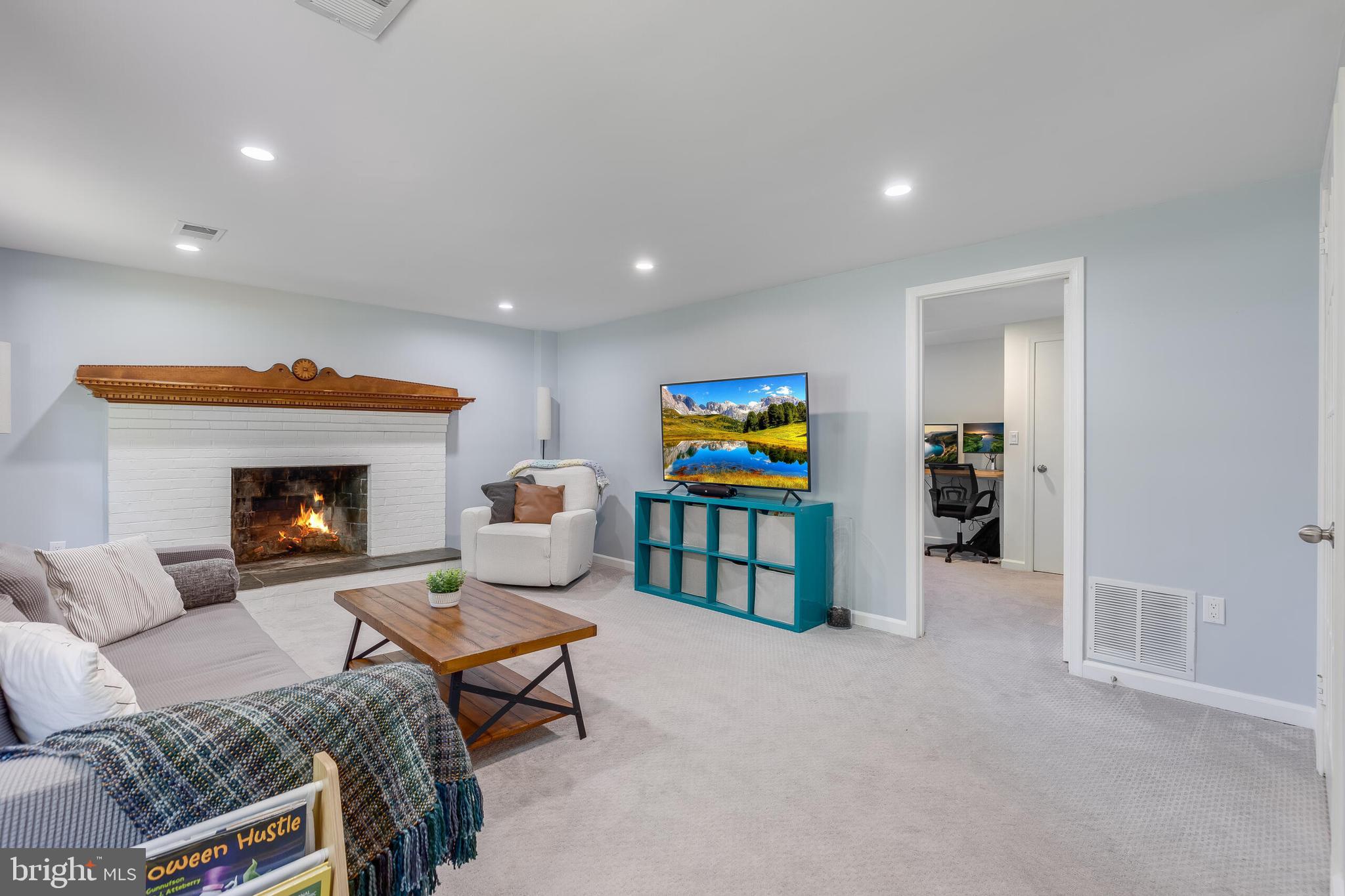 WILTON OAKS - Residential