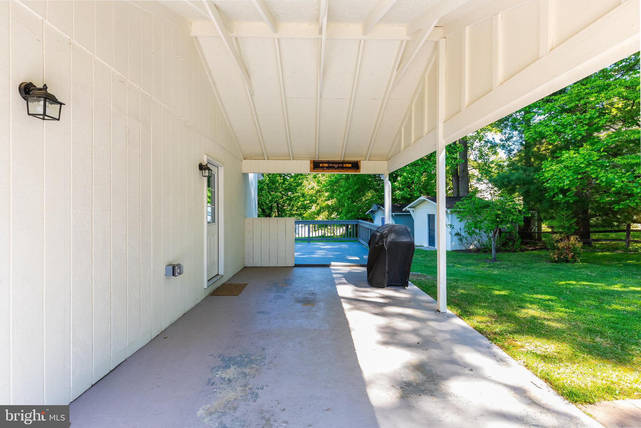 WILTON OAKS - Residential