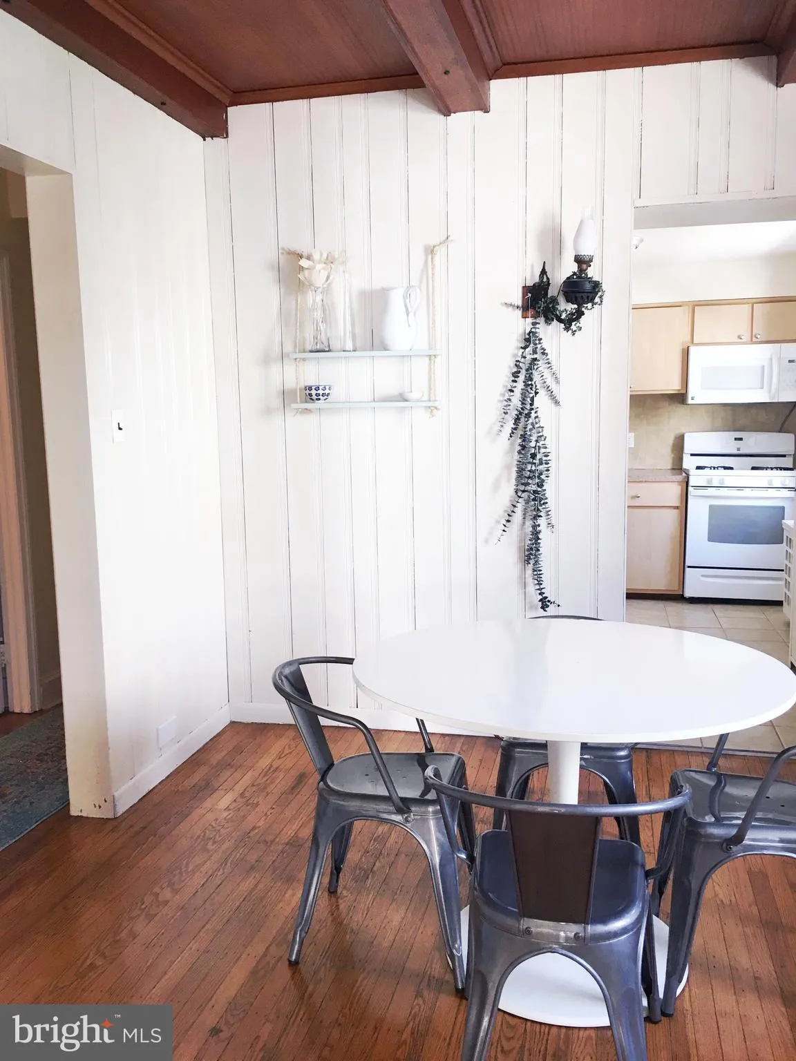 Philadelphia, Pennsylvania 19118, United States, 3 Bedrooms Bedrooms, ,1 BathroomBathrooms,Residential,Pending,73707