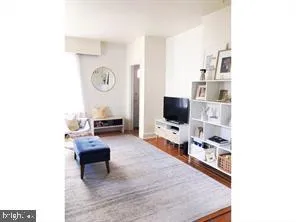 Philadelphia, Pennsylvania 19118, United States, 3 Bedrooms Bedrooms, ,1 BathroomBathrooms,Residential,Pending,73707