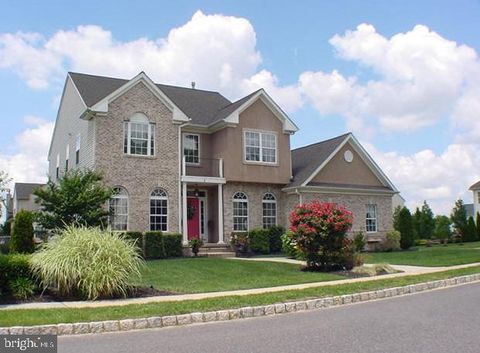 8 SARATOGA SPRINGS DRIVE CINNAMINSON NJ 08077