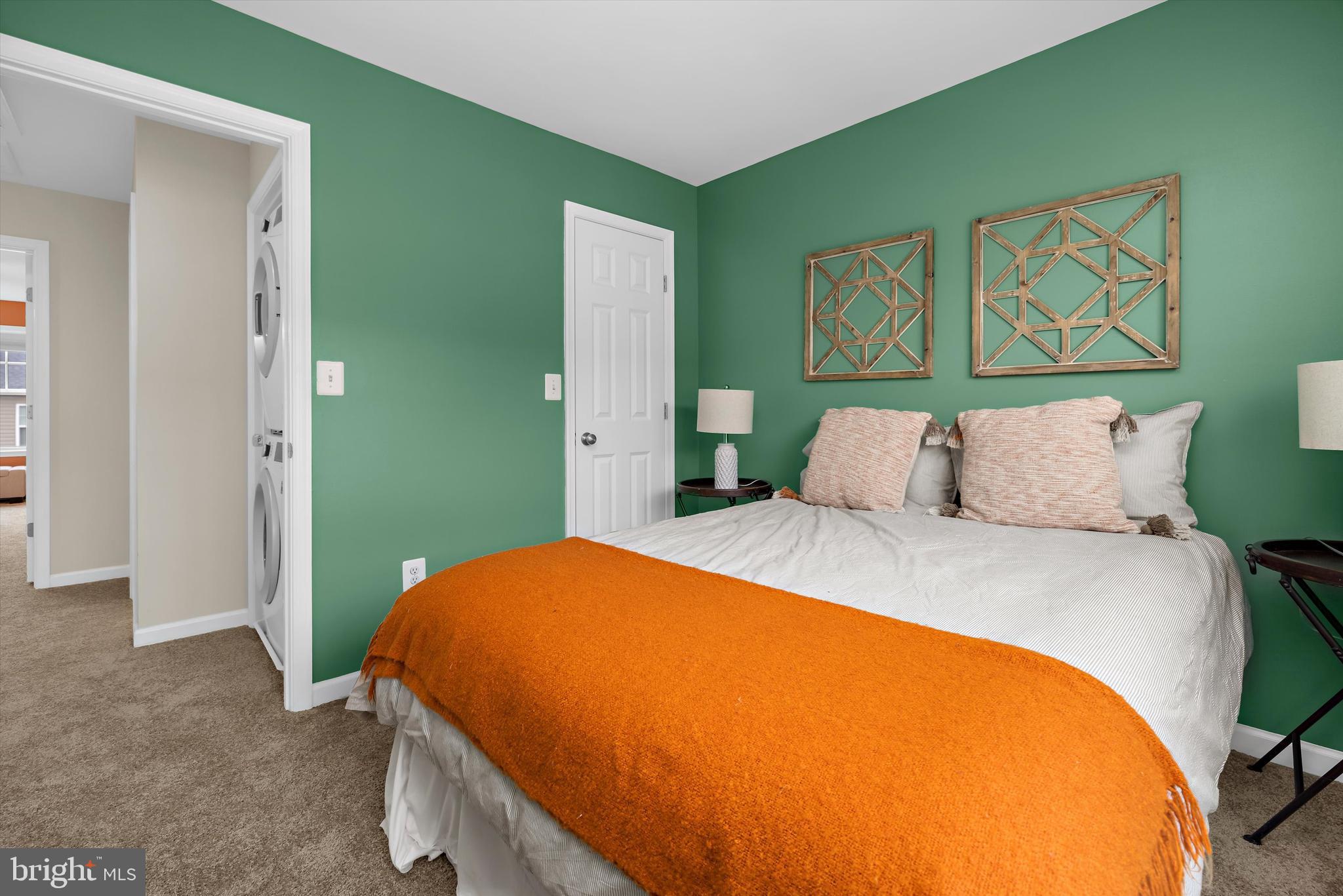 BRADFORD'S LANDING - Residential