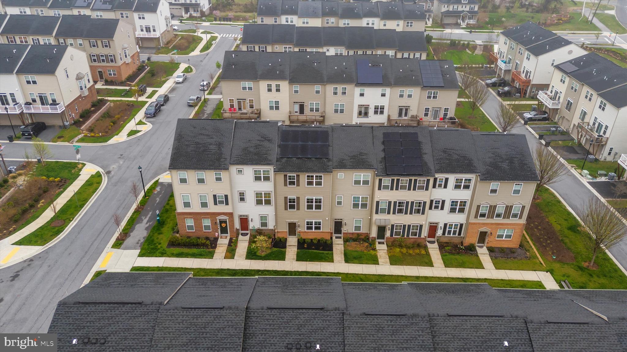 BRADFORD'S LANDING - Residential