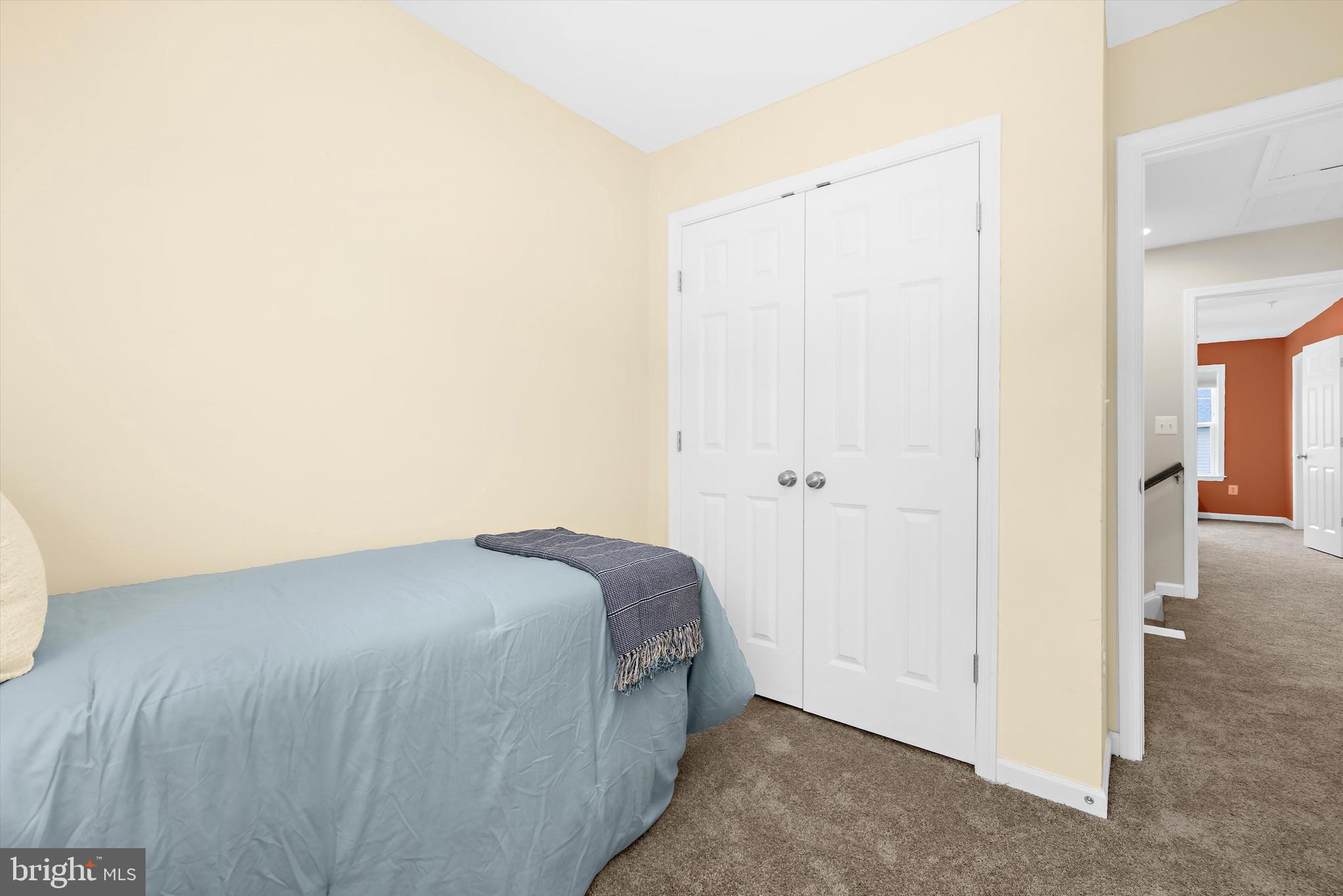 BRADFORD'S LANDING - Residential