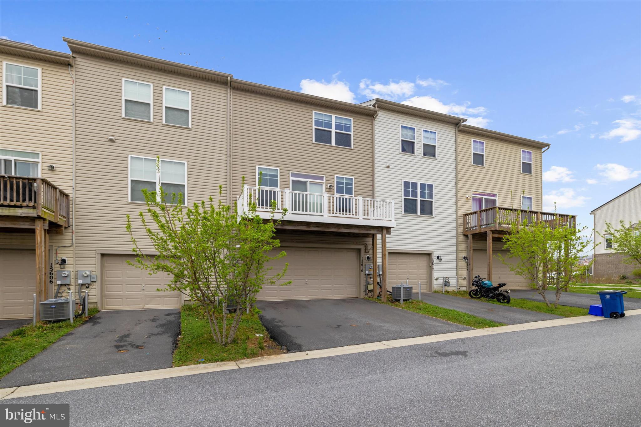 BRADFORD'S LANDING - Residential