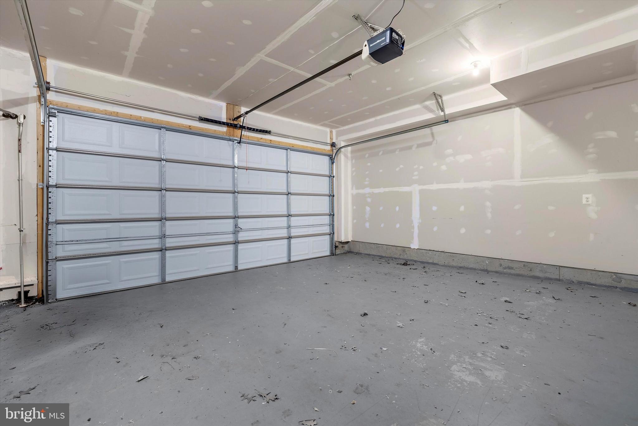 BRADFORD'S LANDING - Residential