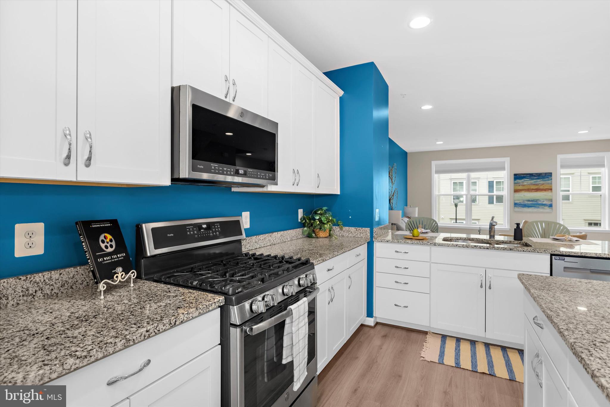 BRADFORD'S LANDING - Residential