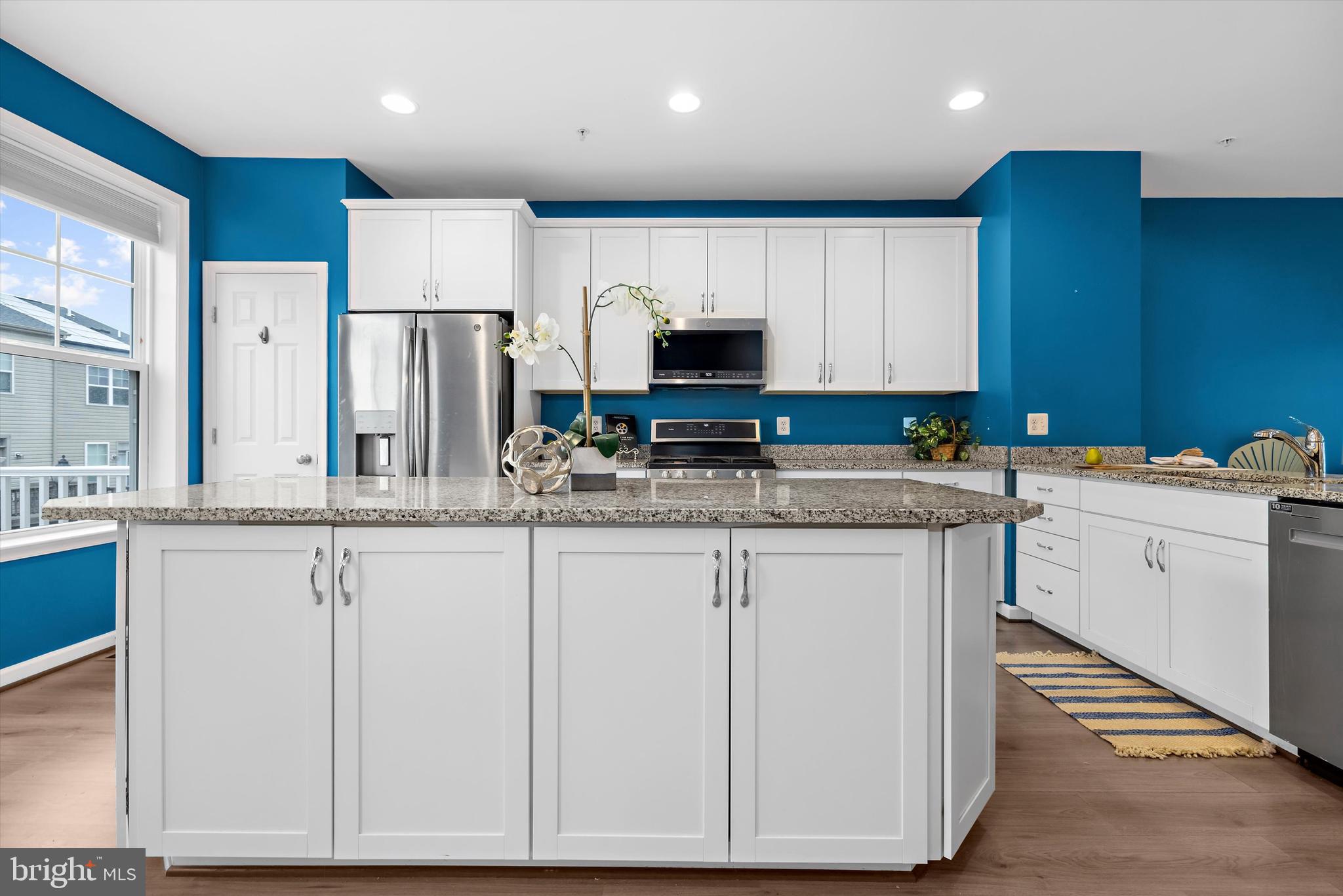 BRADFORD'S LANDING - Residential