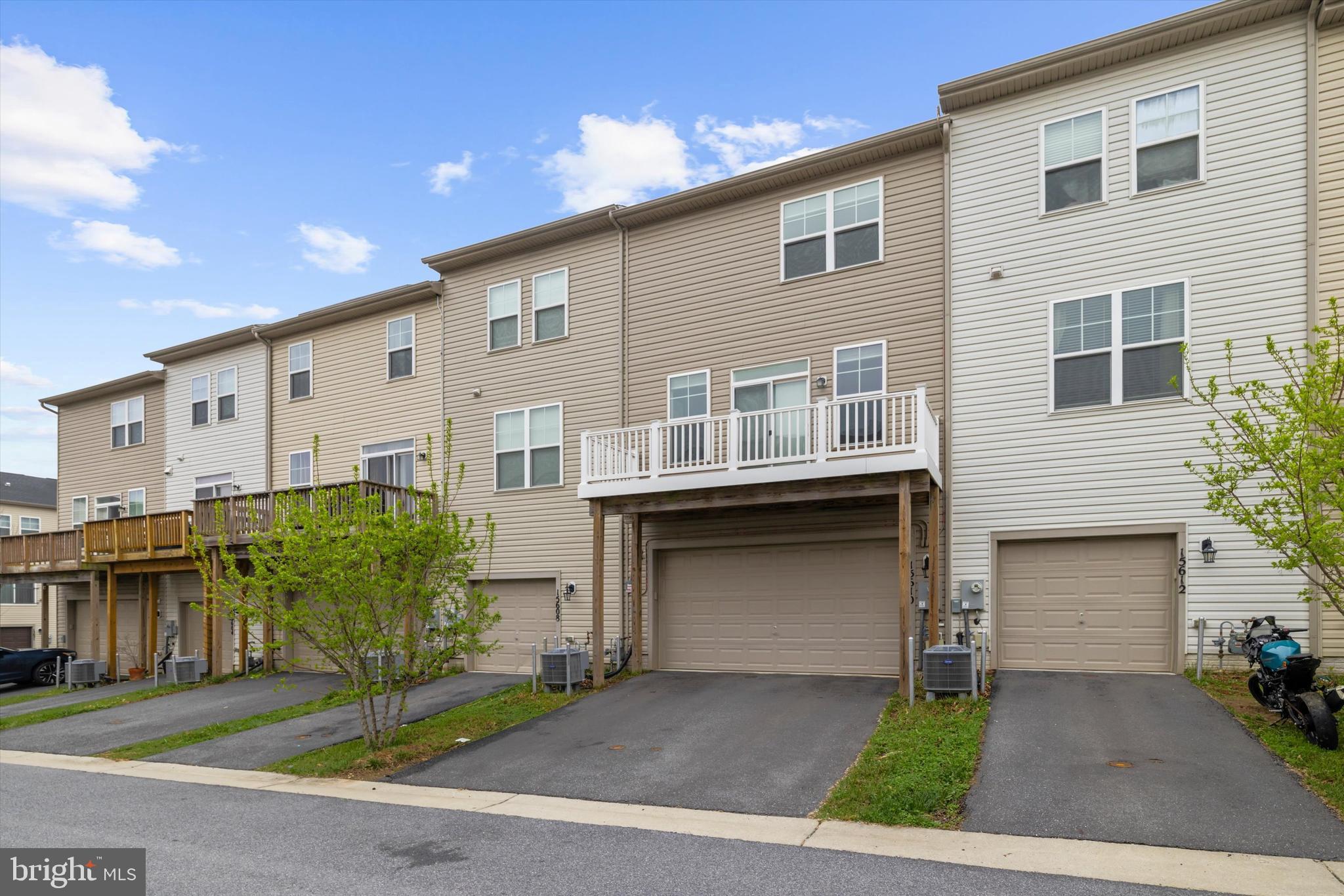 BRADFORD'S LANDING - Residential