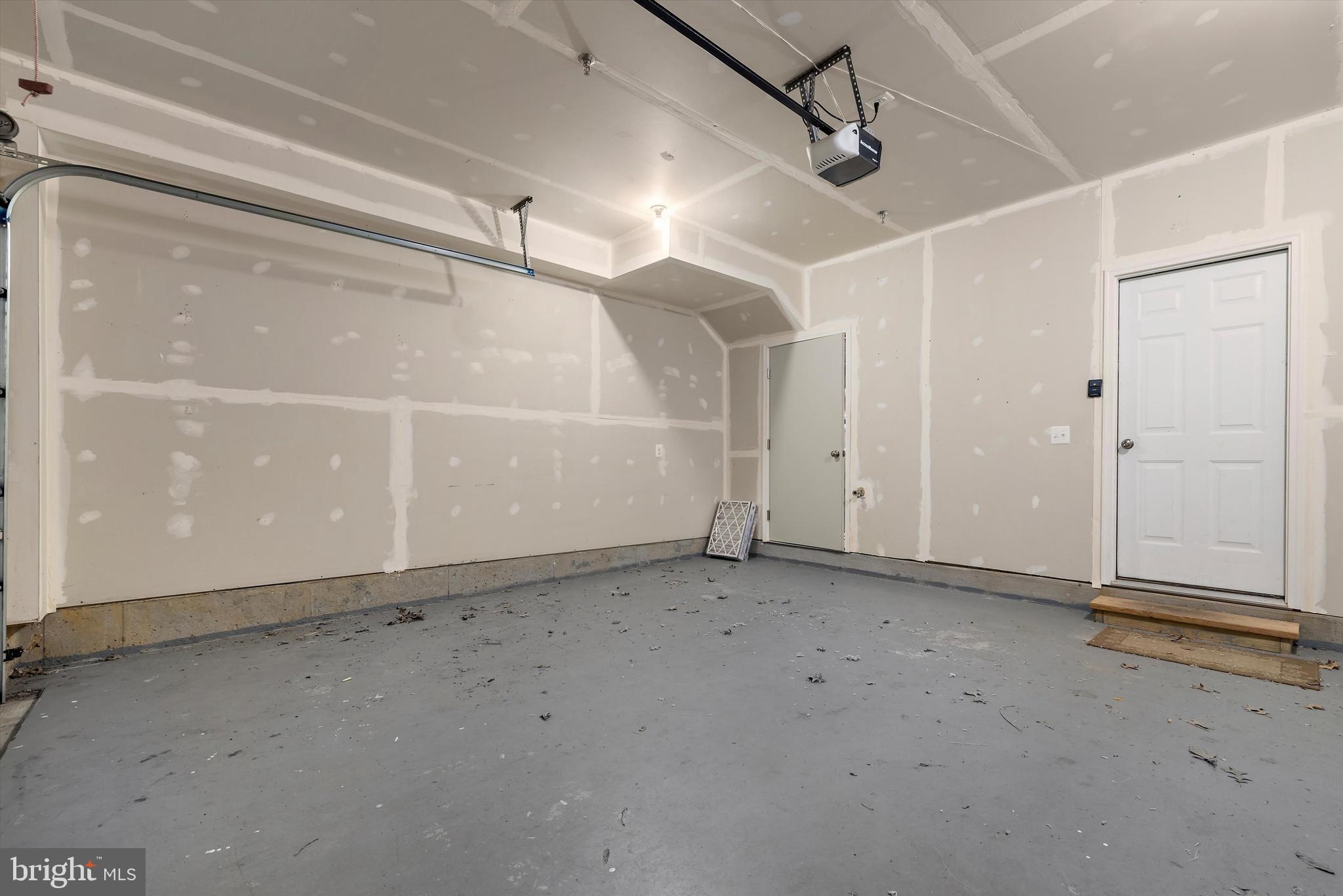 BRADFORD'S LANDING - Residential