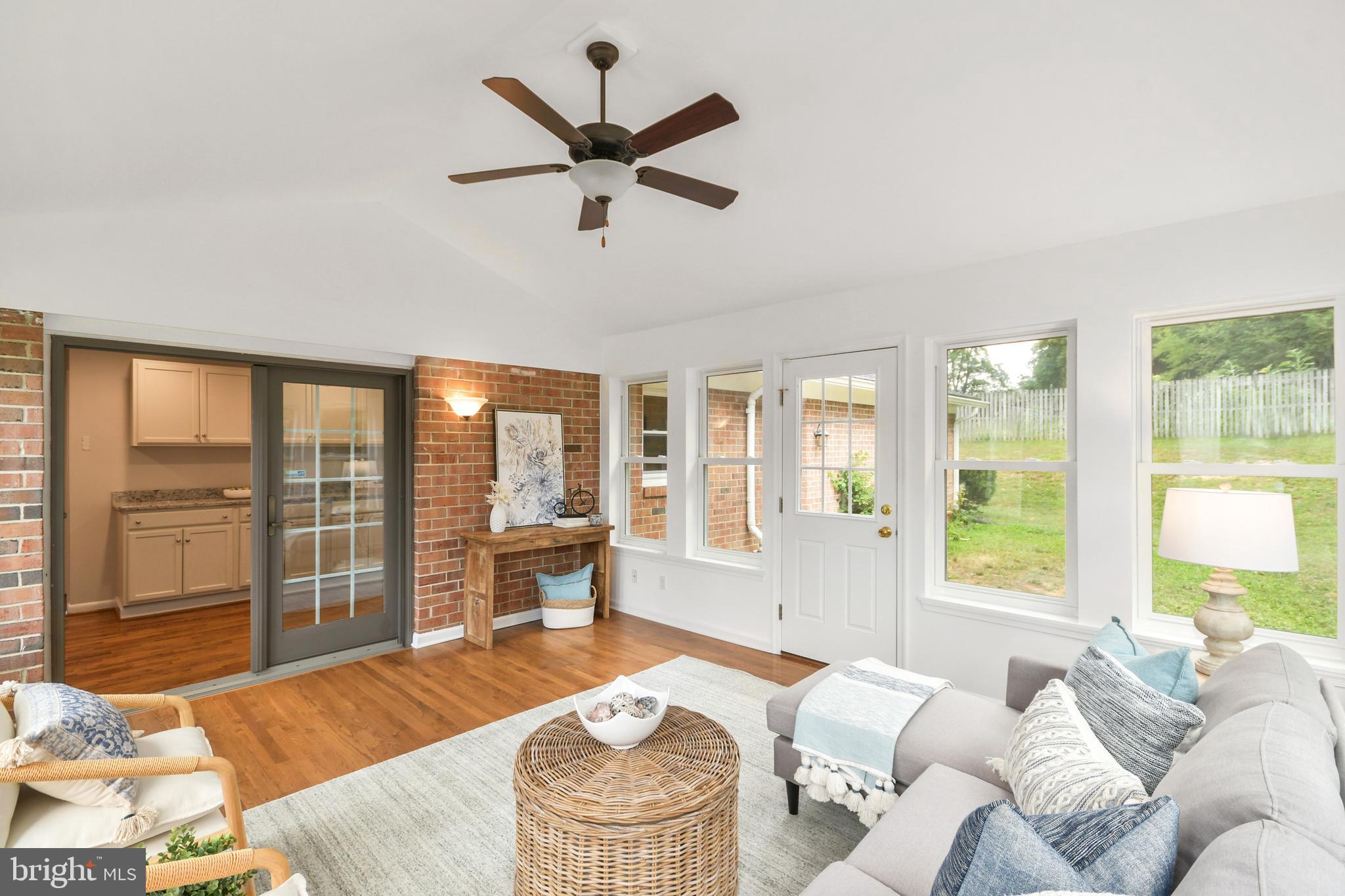 HIGHVIEW - Residential