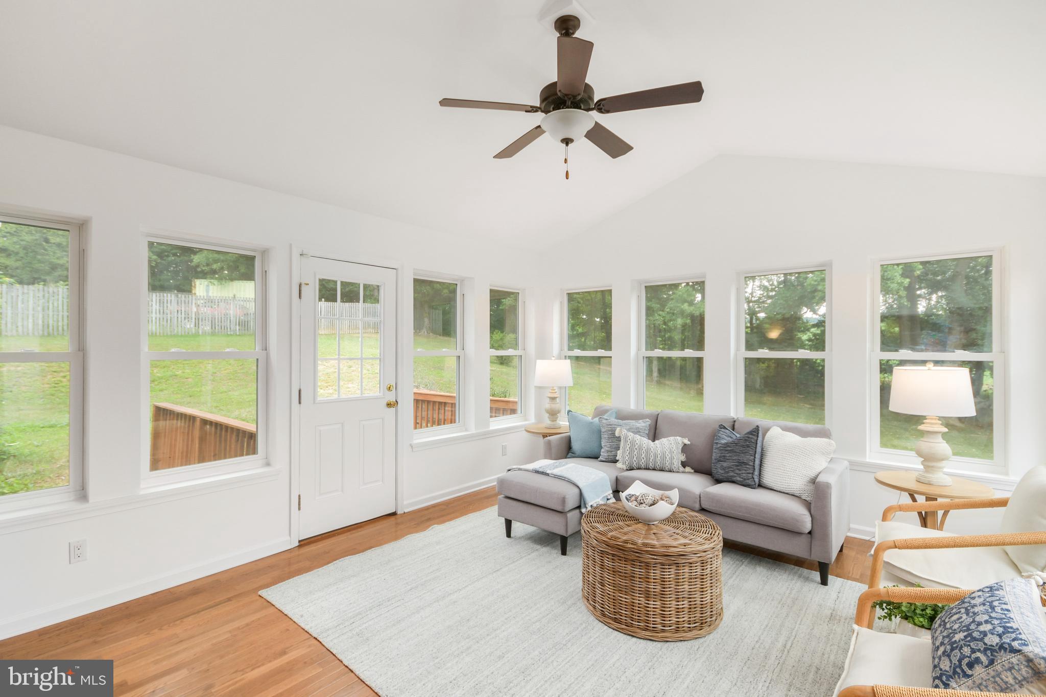 HIGHVIEW - Residential