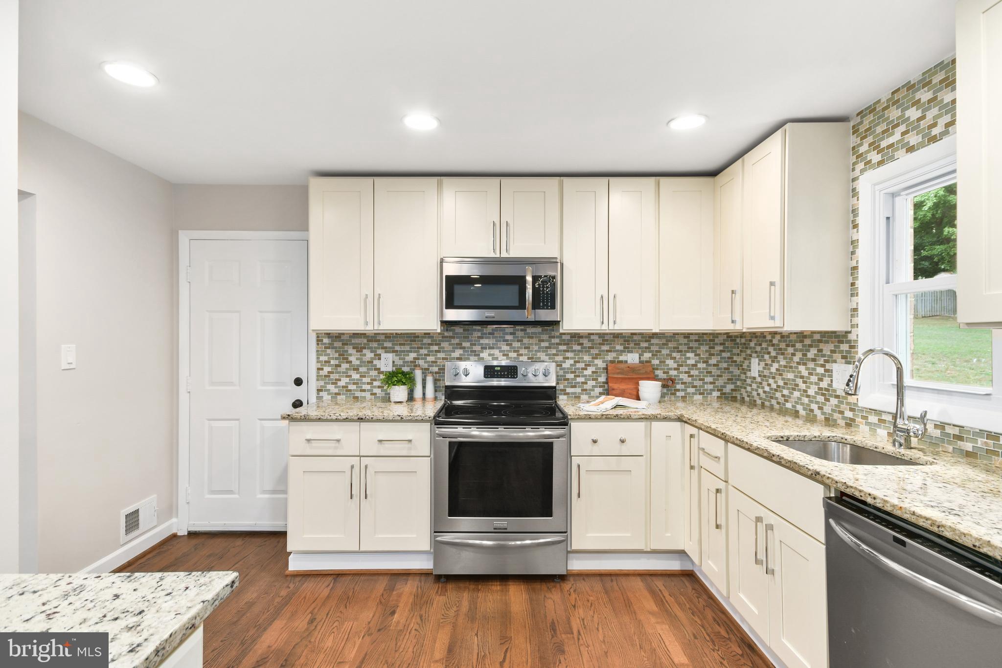 HIGHVIEW - Residential