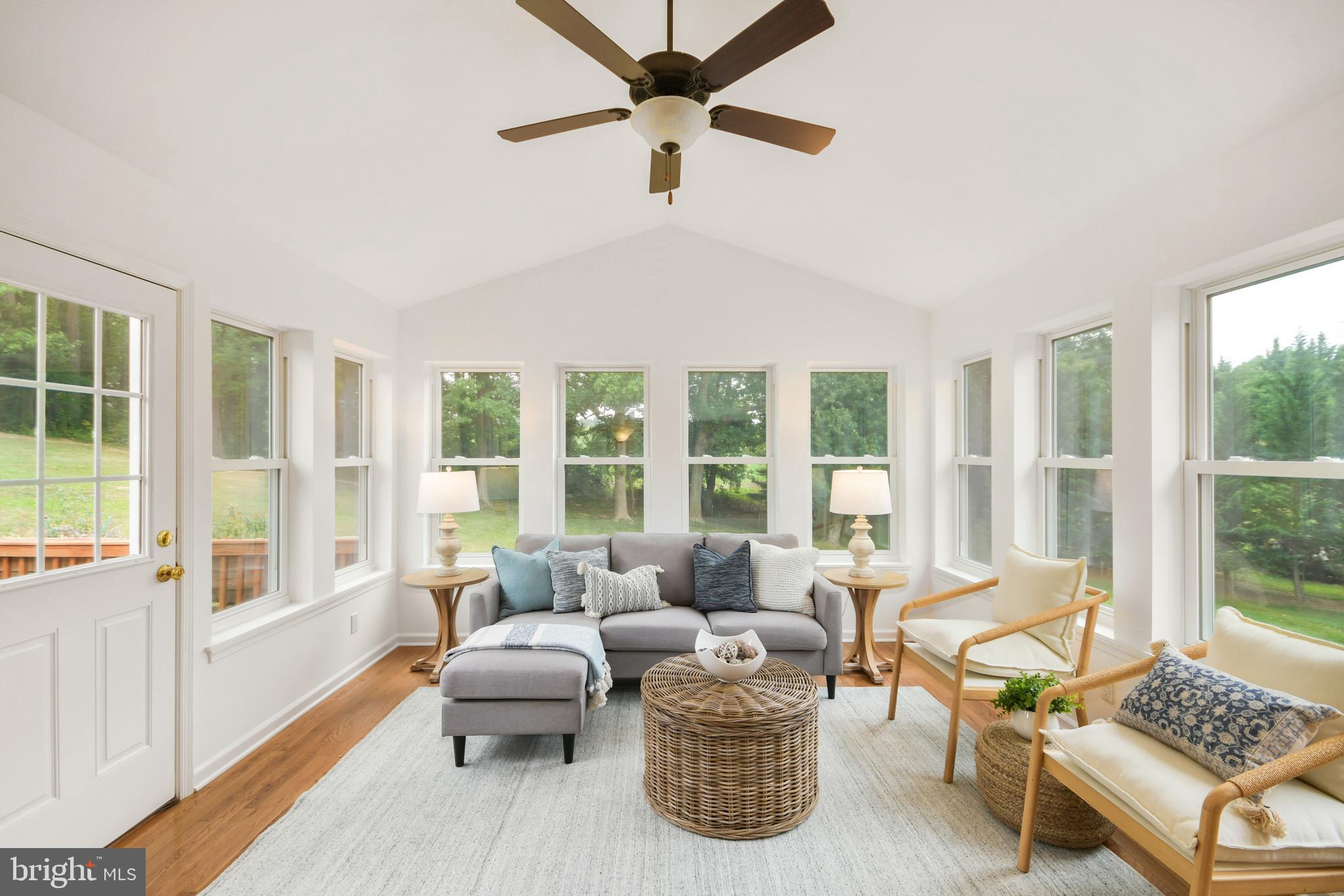 HIGHVIEW - Residential