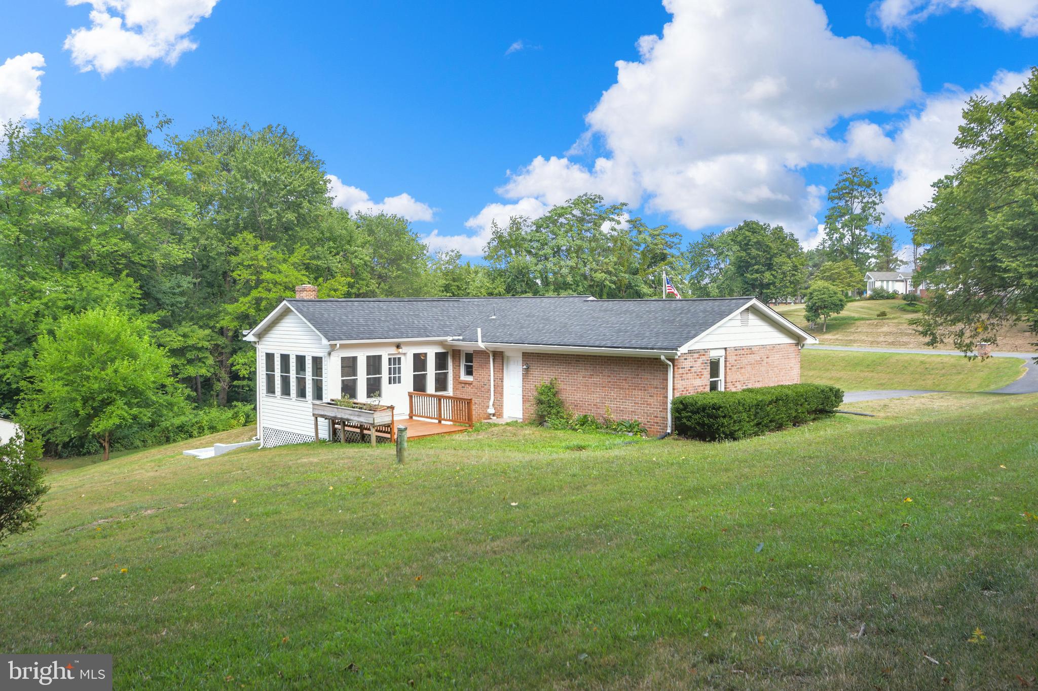 HIGHVIEW - Residential