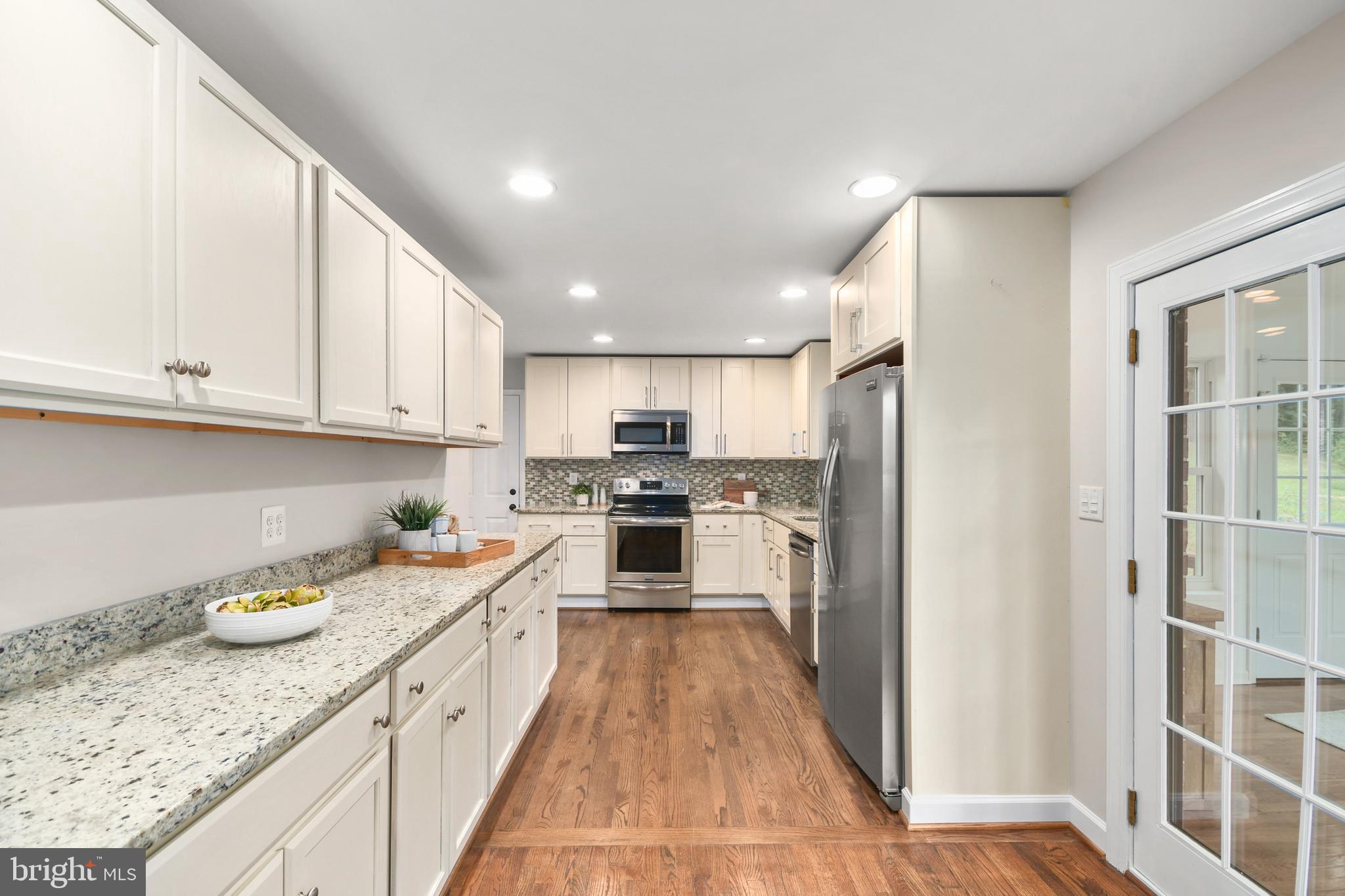 HIGHVIEW - Residential