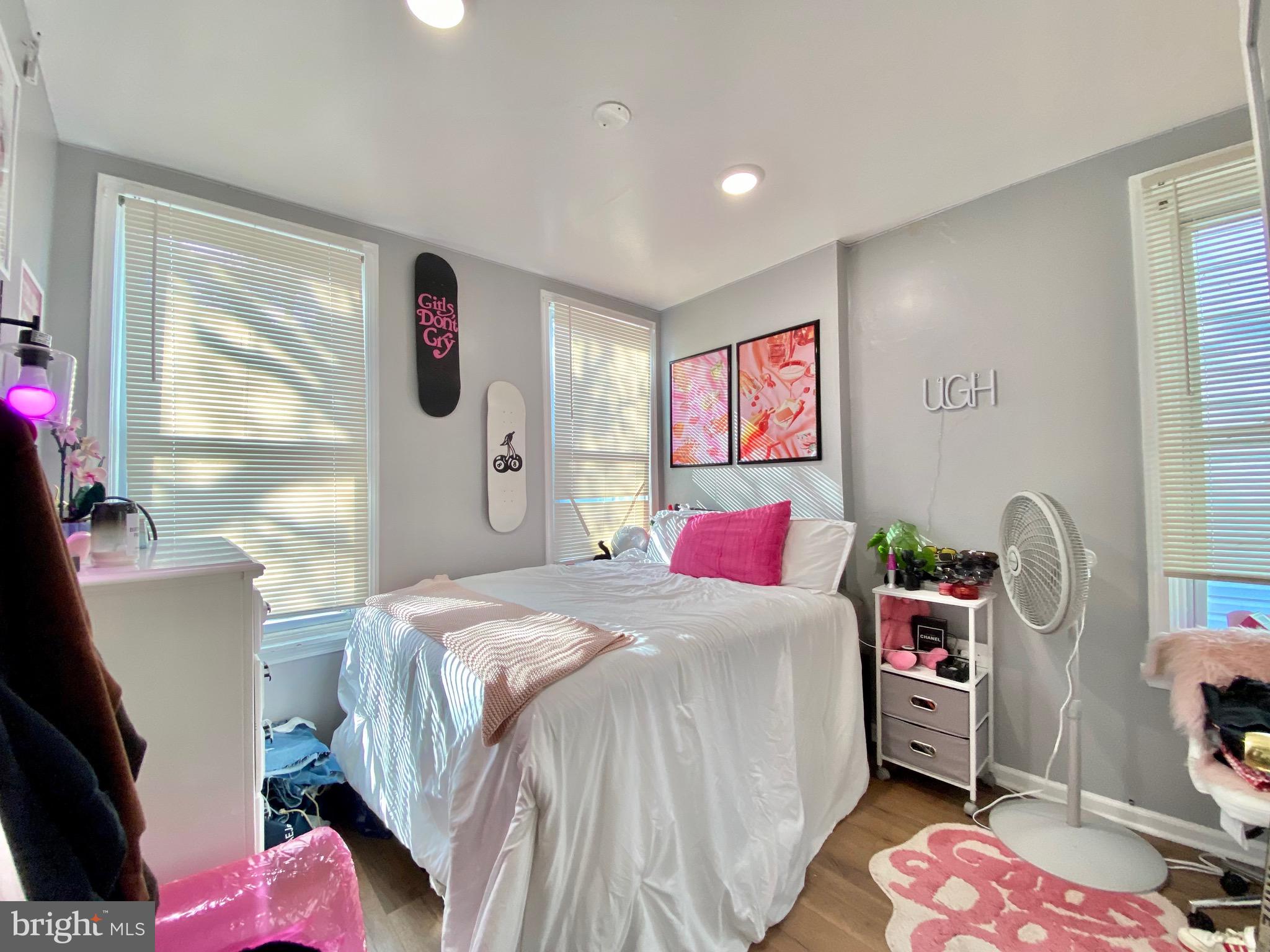 TEMPLE UNIVERSITY - Residential Lease