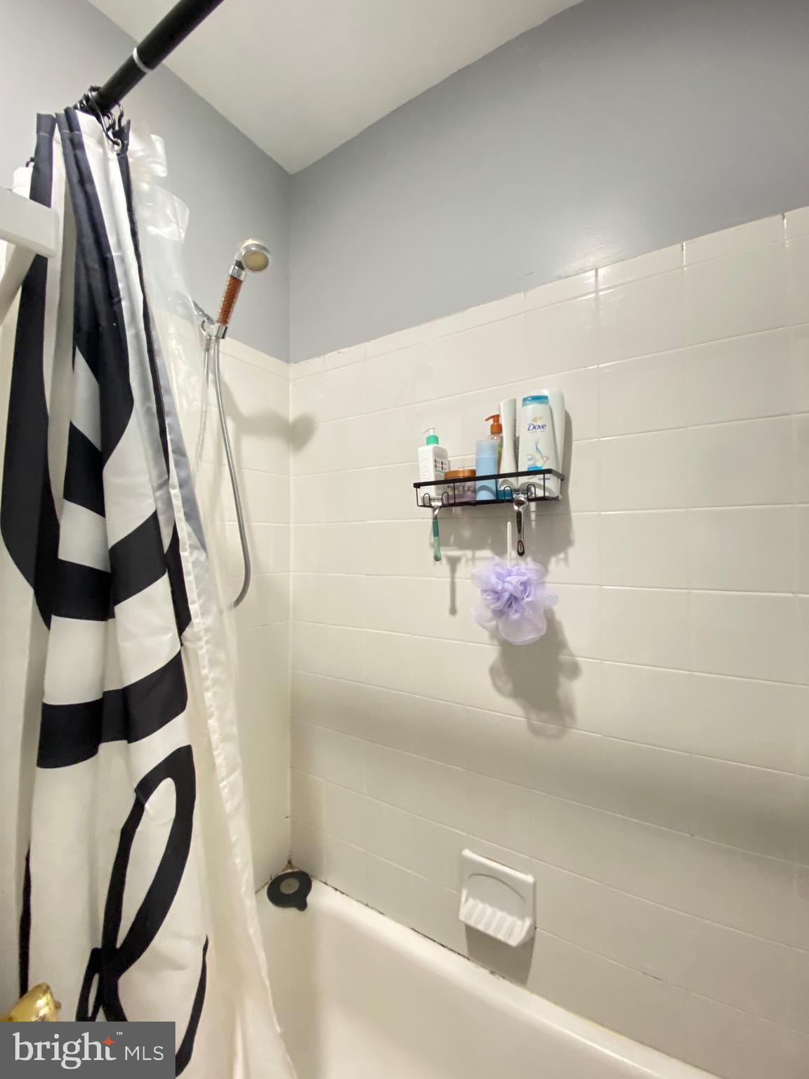 TEMPLE UNIVERSITY - Residential Lease