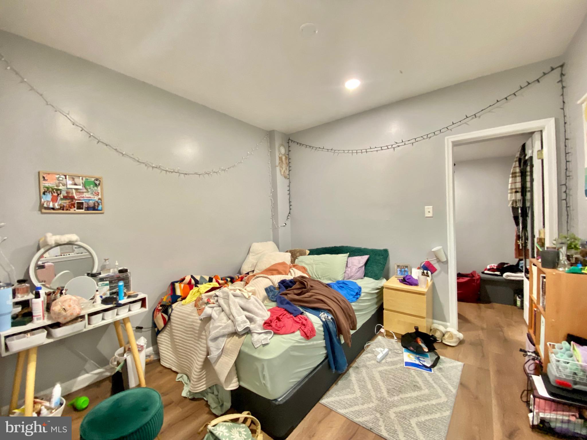 TEMPLE UNIVERSITY - Residential Lease