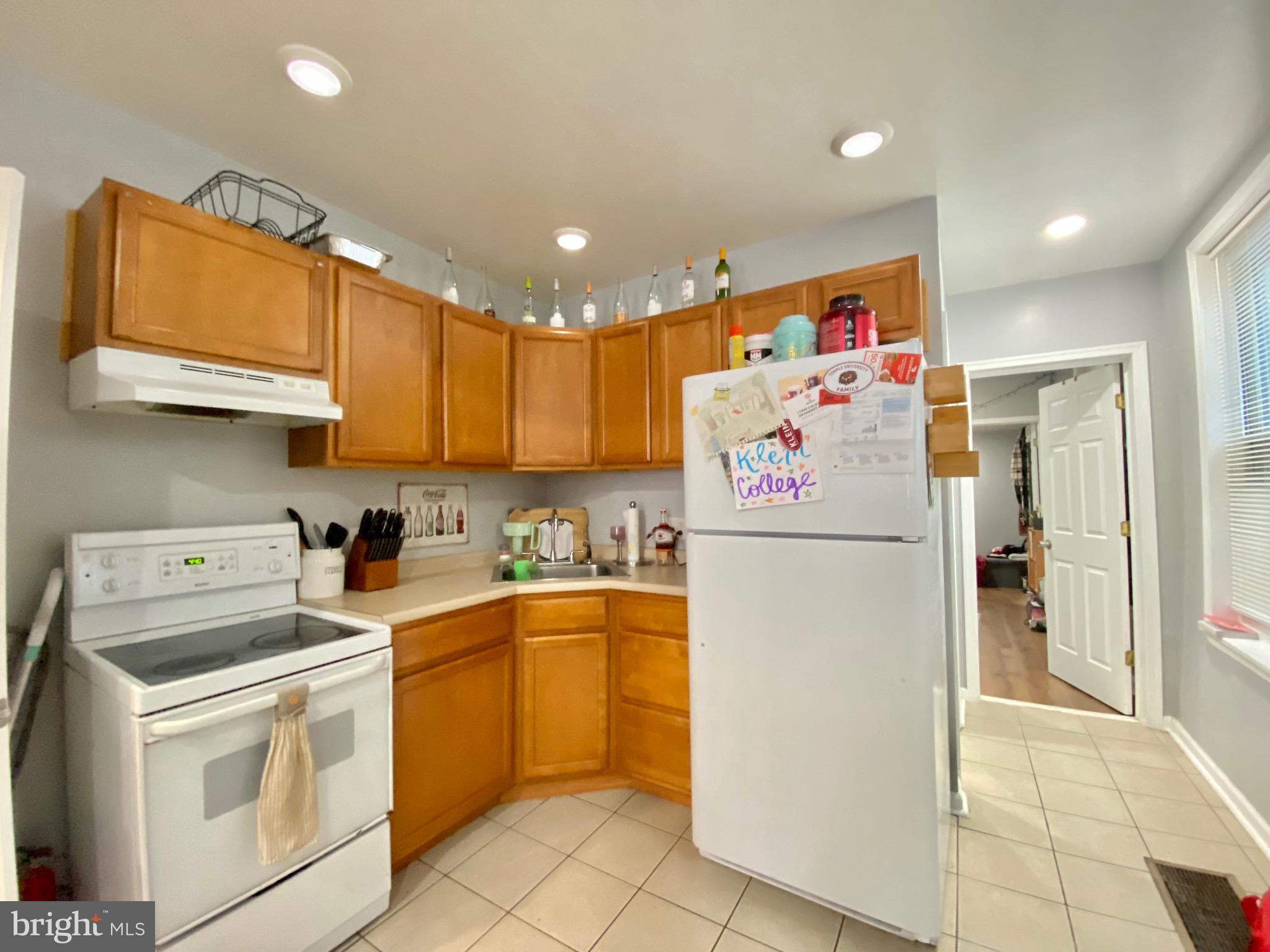 TEMPLE UNIVERSITY - Residential Lease