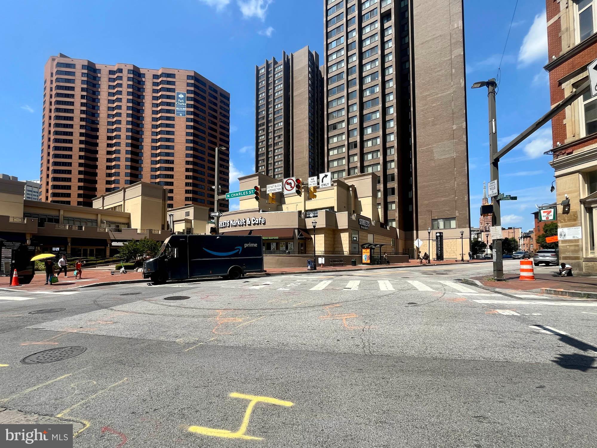 DOWNTOWN - Commercial Sale