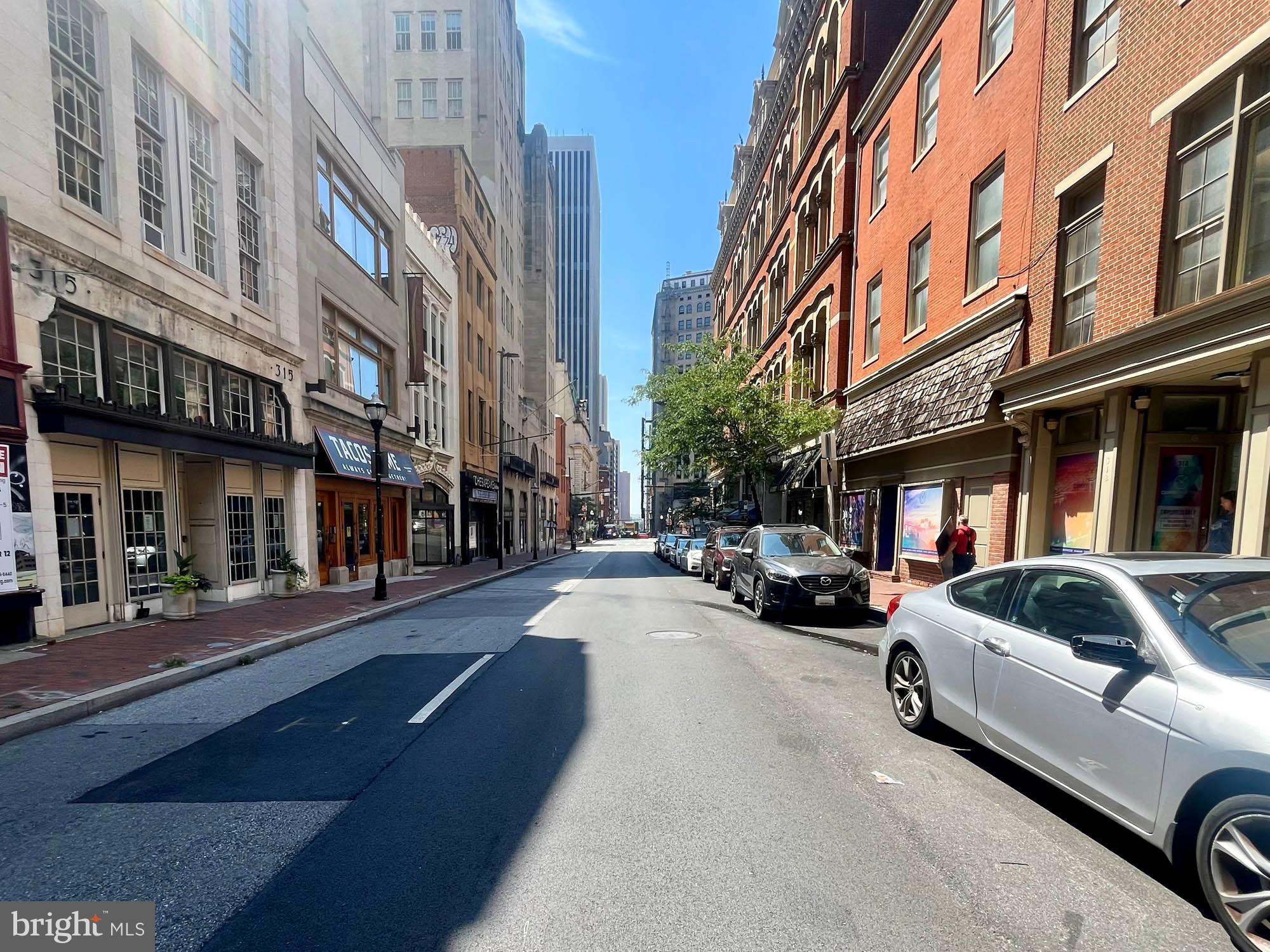 DOWNTOWN - Commercial Sale