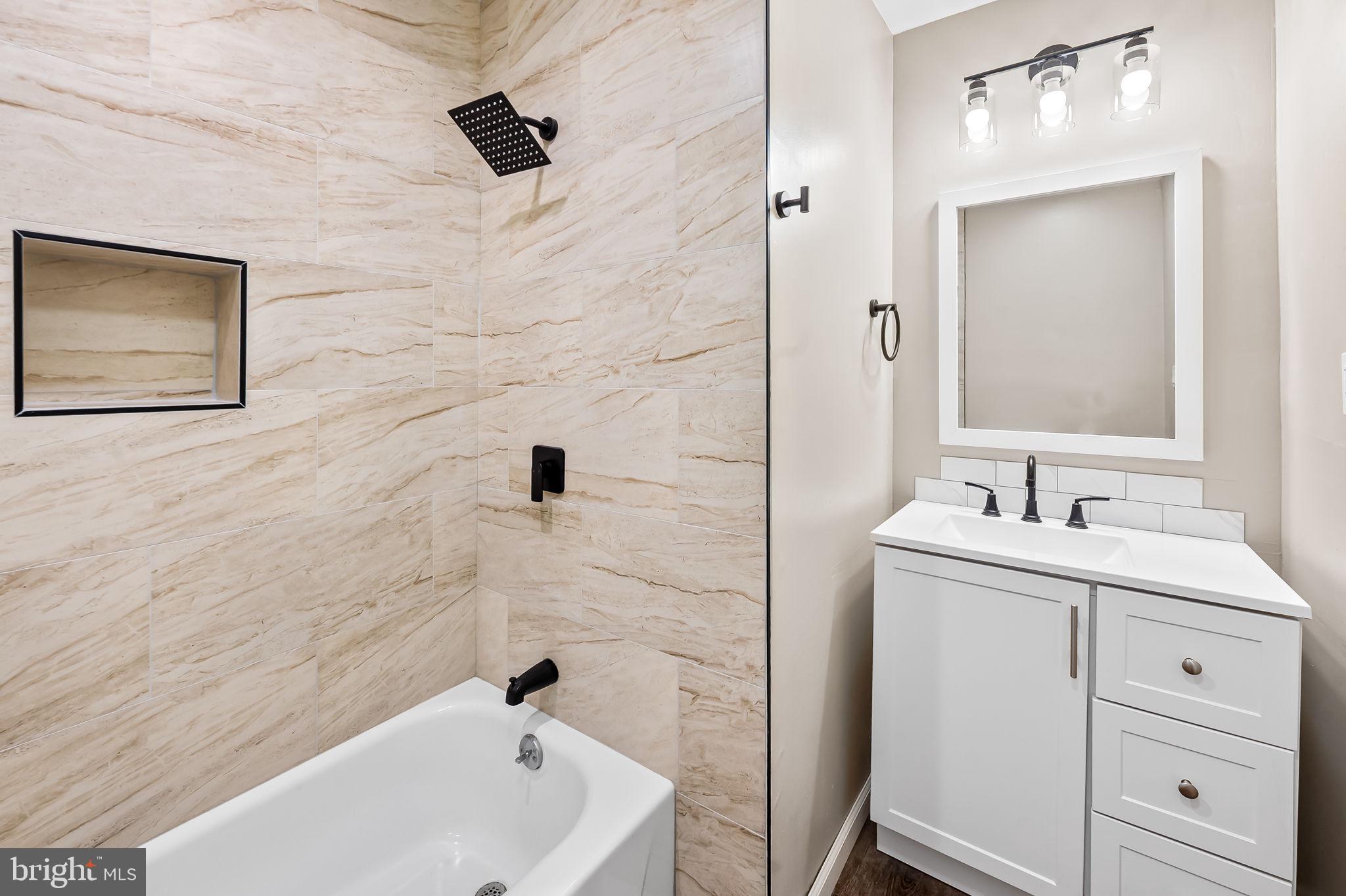 FELLS POINT HISTORIC DISTRICT - Residential Lease