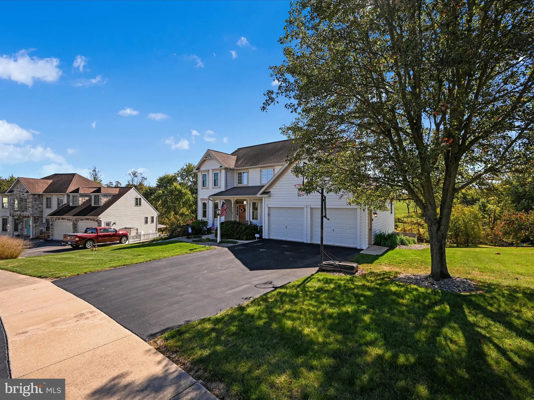 Elizabethtown, Pennsylvania 17022, United States, 5 Bedrooms Bedrooms, ,4 BathroomsBathrooms,Residential,Active,226310