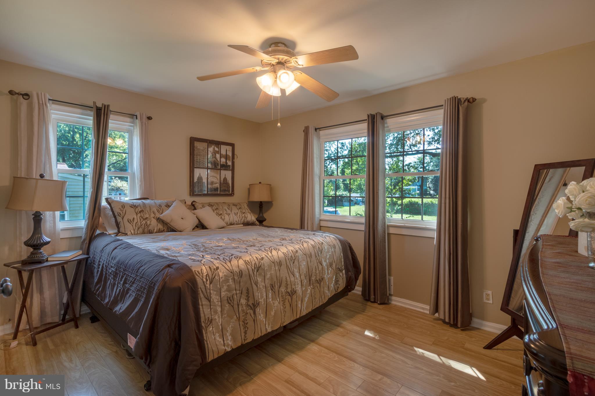 RIVERDALE PARK - Residential