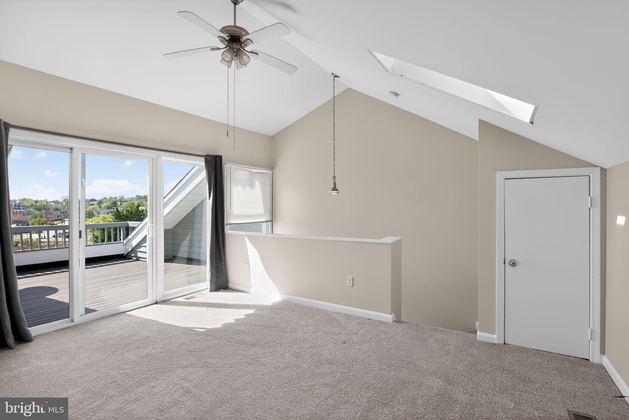 WINDWARD KEY - Residential