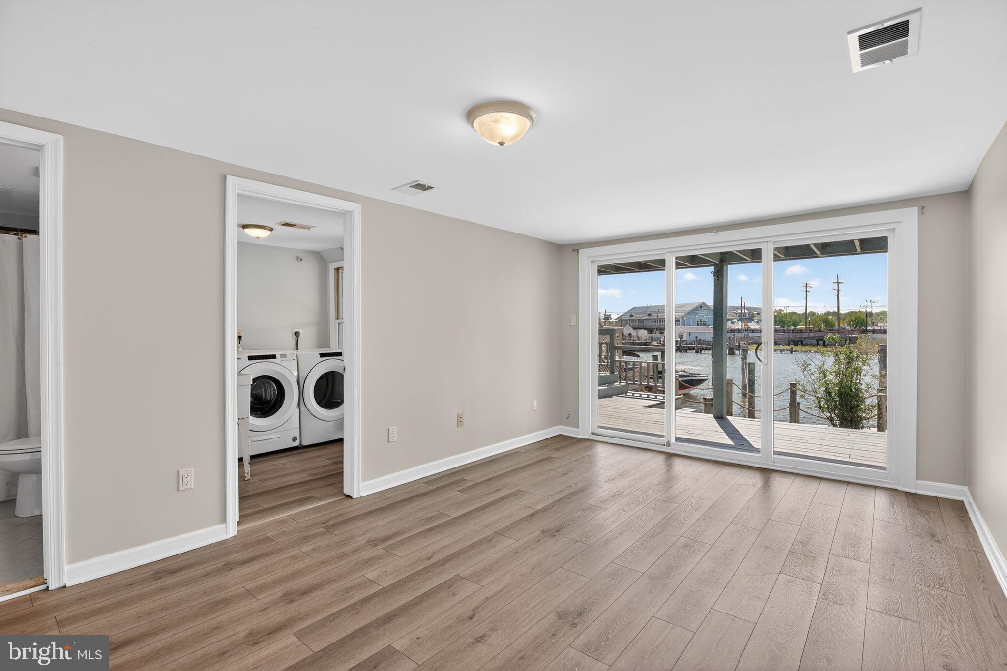 WINDWARD KEY - Residential