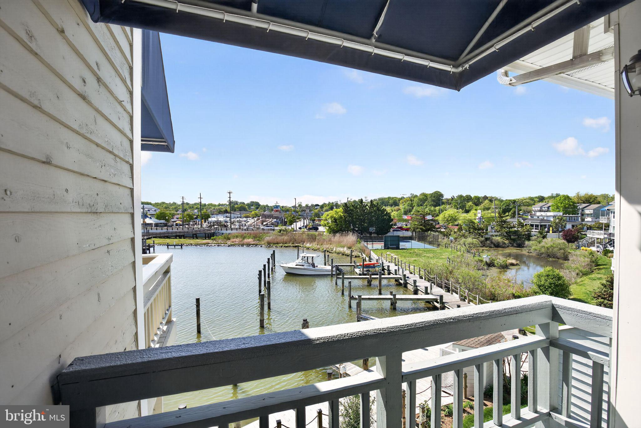 WINDWARD KEY - Residential