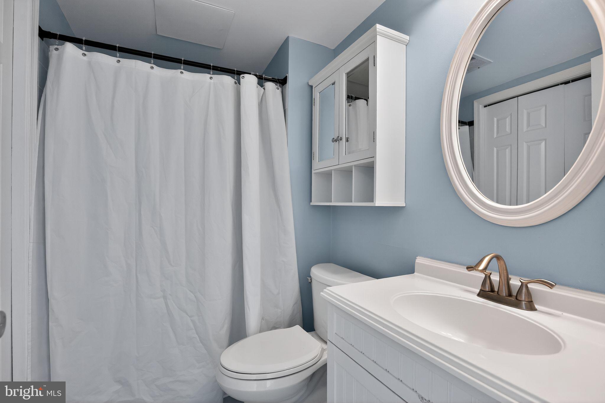 WINDWARD KEY - Residential