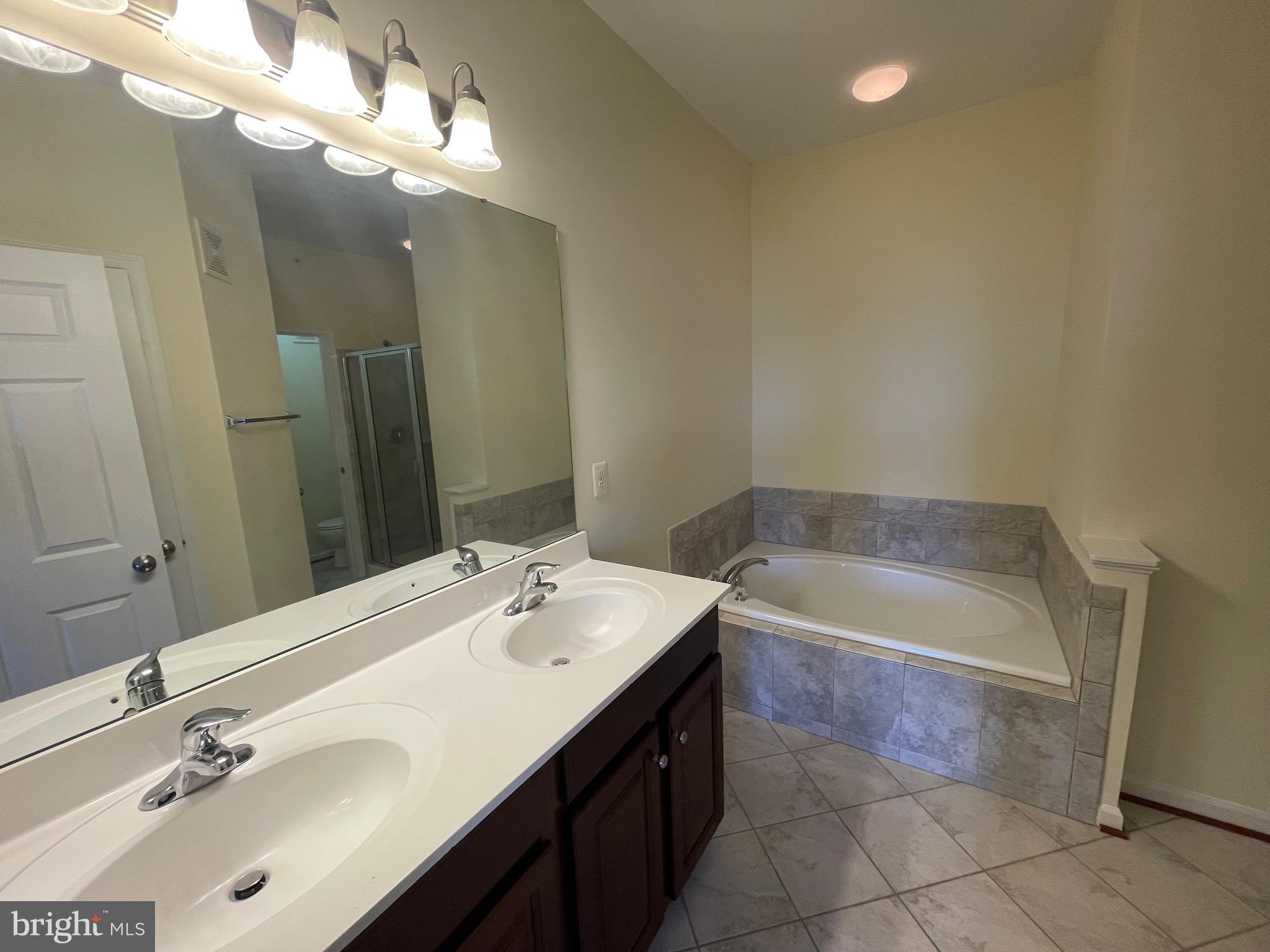 POTOMAC CLUB - Residential