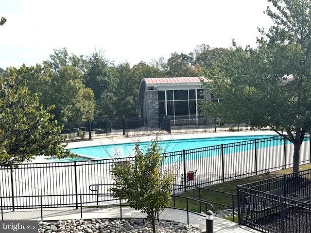 POTOMAC CLUB - Residential