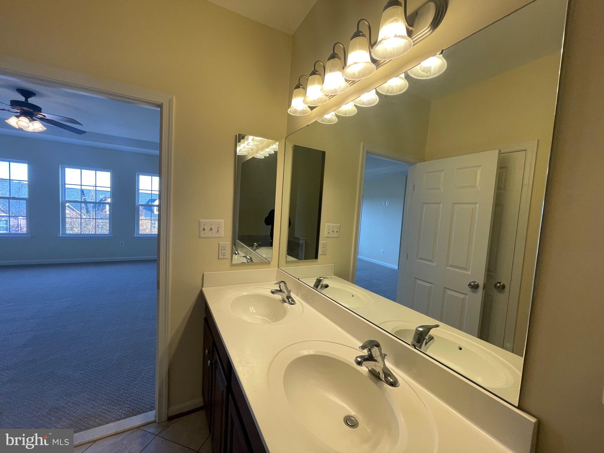 POTOMAC CLUB - Residential