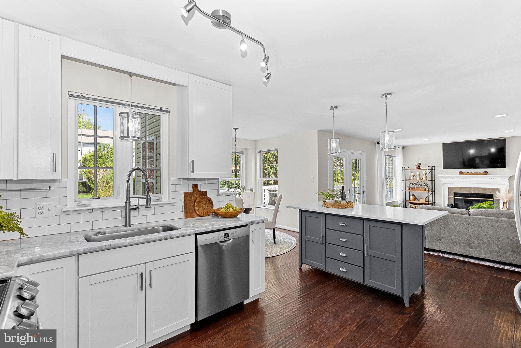 ROUND HILL - Residential