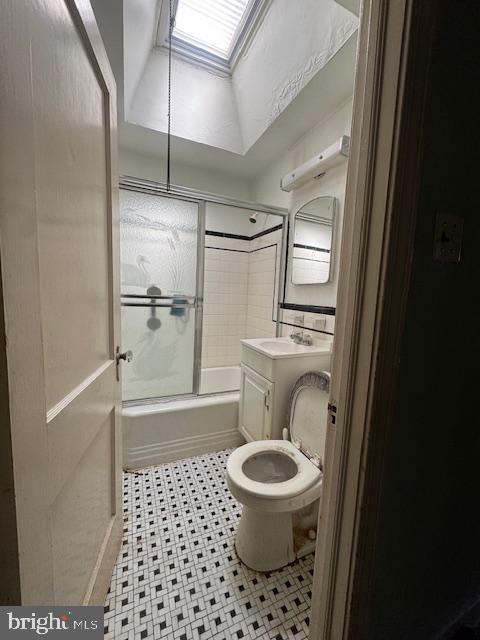 WEST OAK LANE - Residential