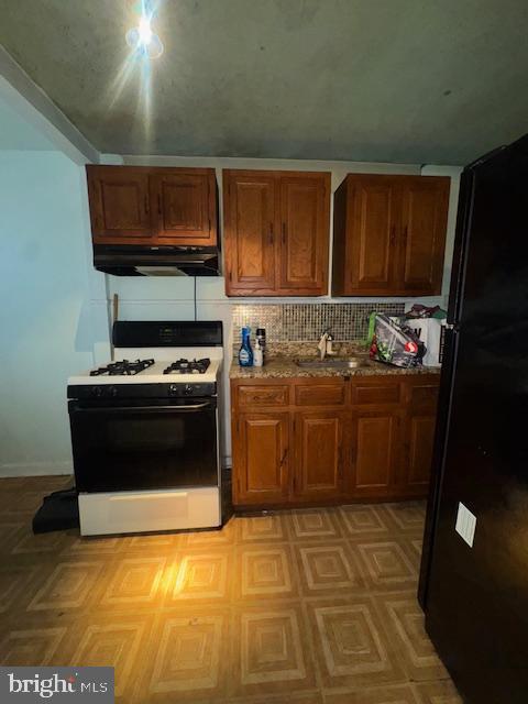 WEST OAK LANE - Residential