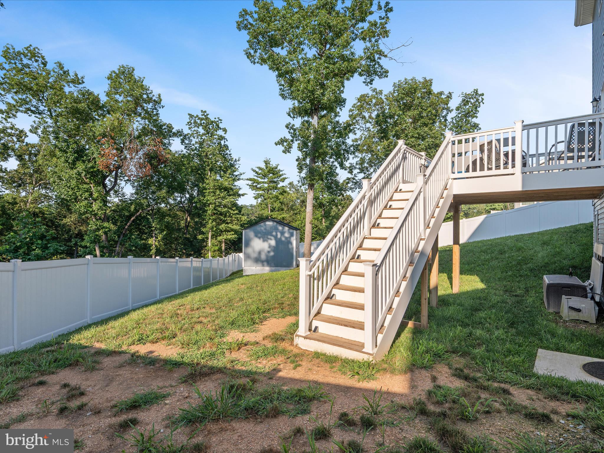 MIDDLE CREEK MANOR - Residential