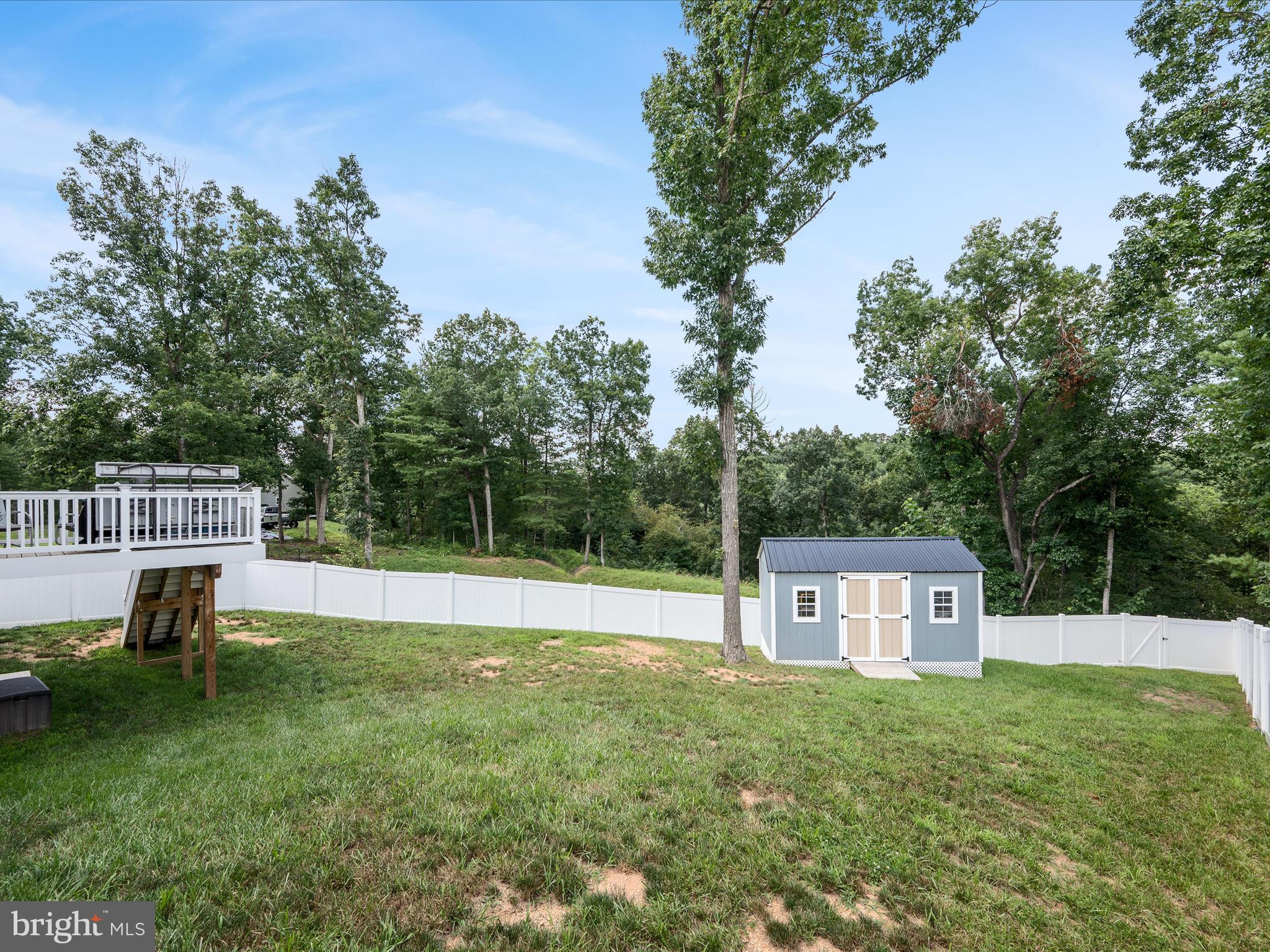 MIDDLE CREEK MANOR - Residential