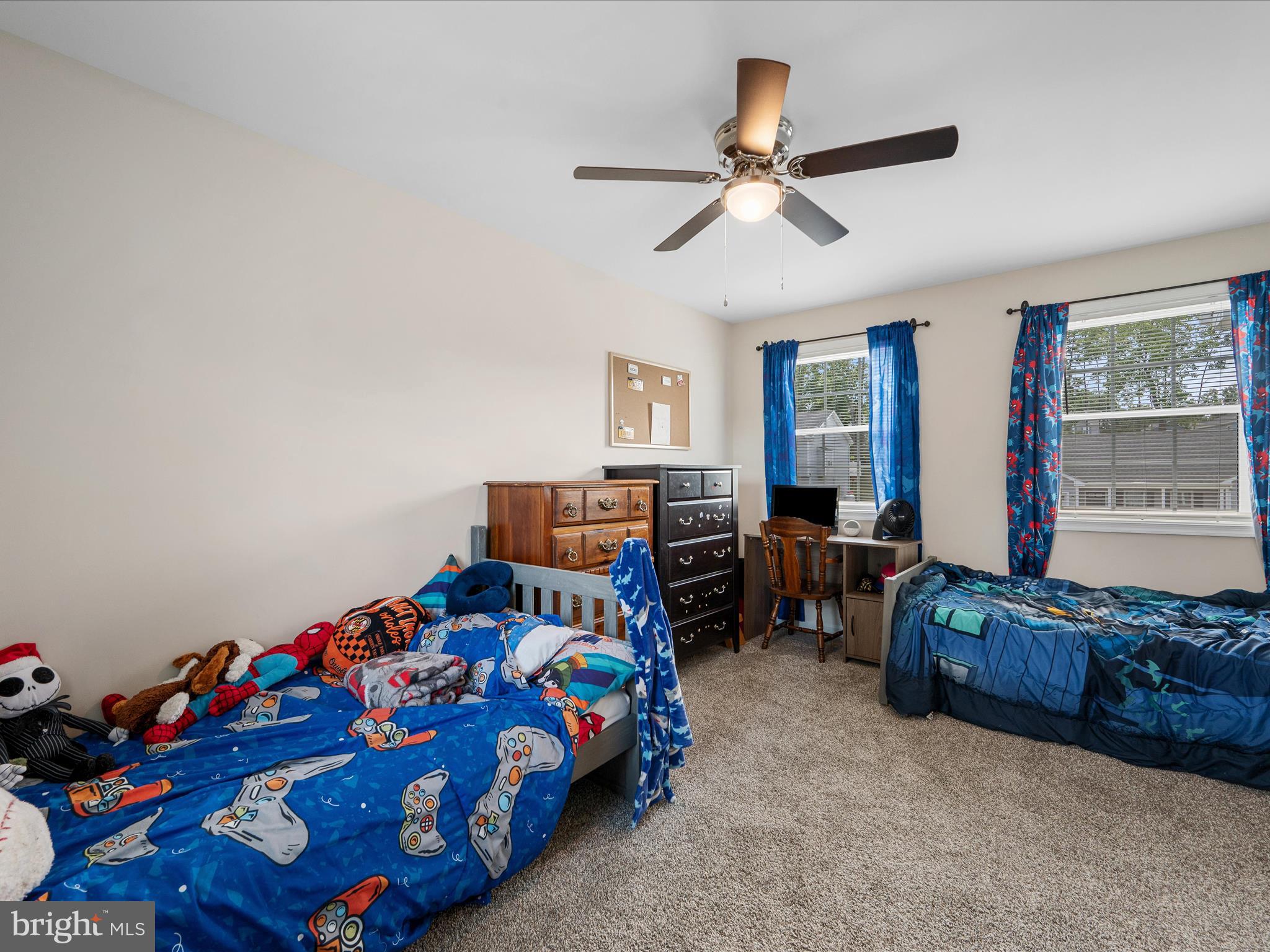 MIDDLE CREEK MANOR - Residential